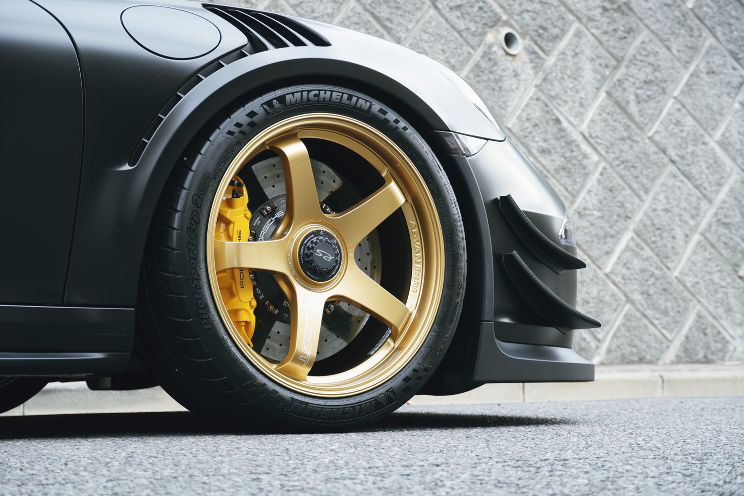 PORSCHE GT3RS GT3 911 ホイール カスタム アドバン YOKOHAMA