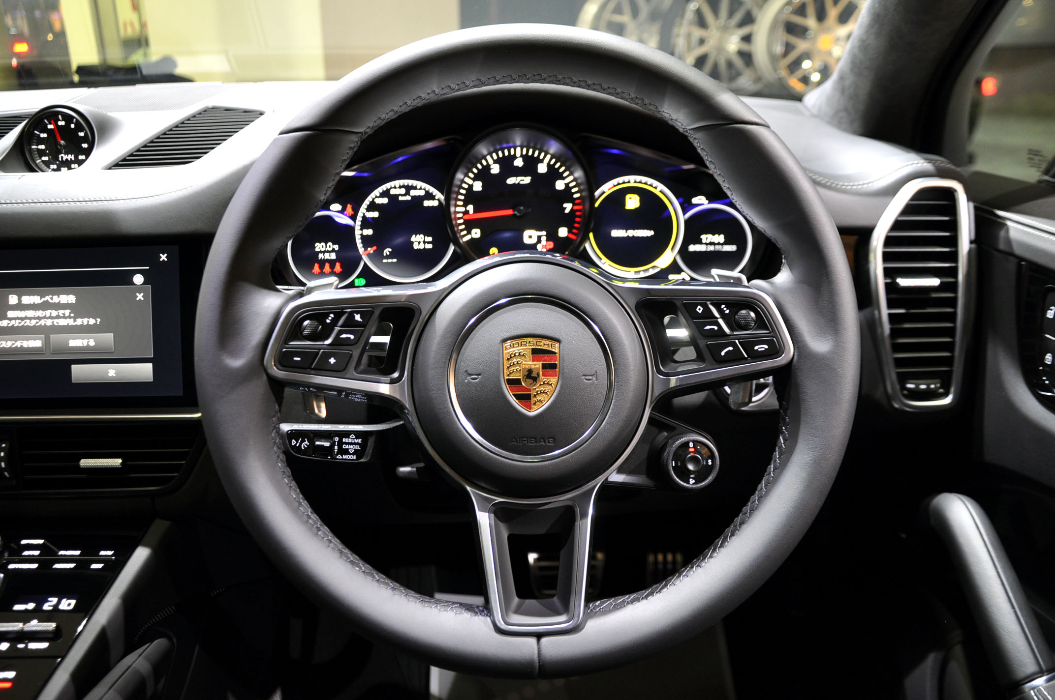 PORSCHE CAYENNE GTS ポルシェ カイエン クレヨン 輸入車 販売 買取 bond ボンド 東京