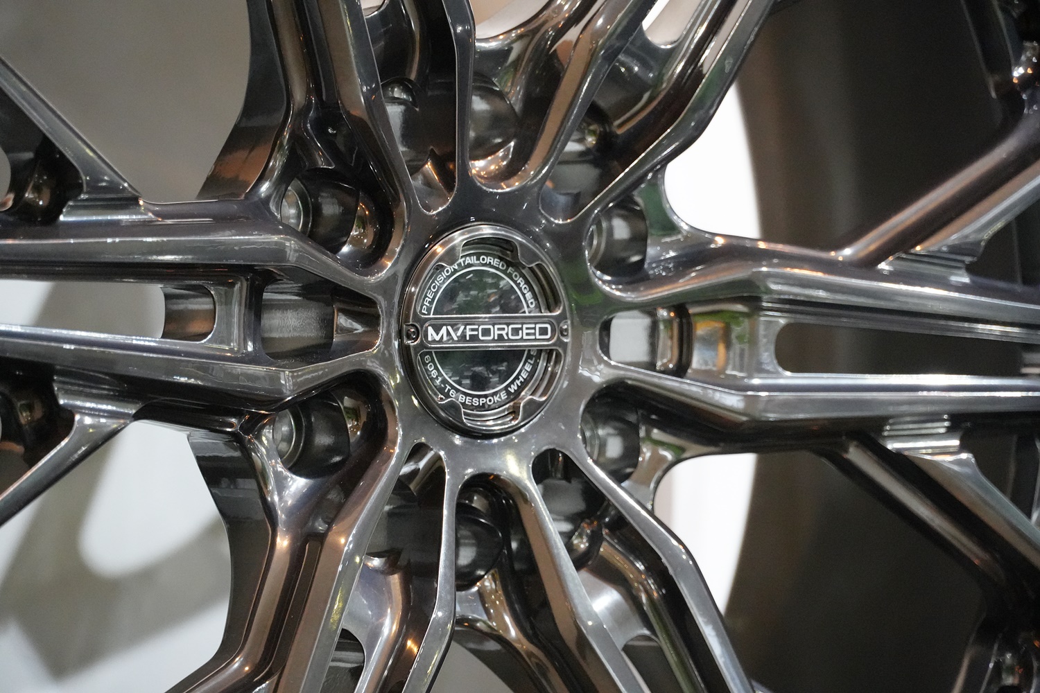 bond　ボンド東京　ホイール　カスタム　アメ鍛　MV FORGED　LEXUS　24インチ