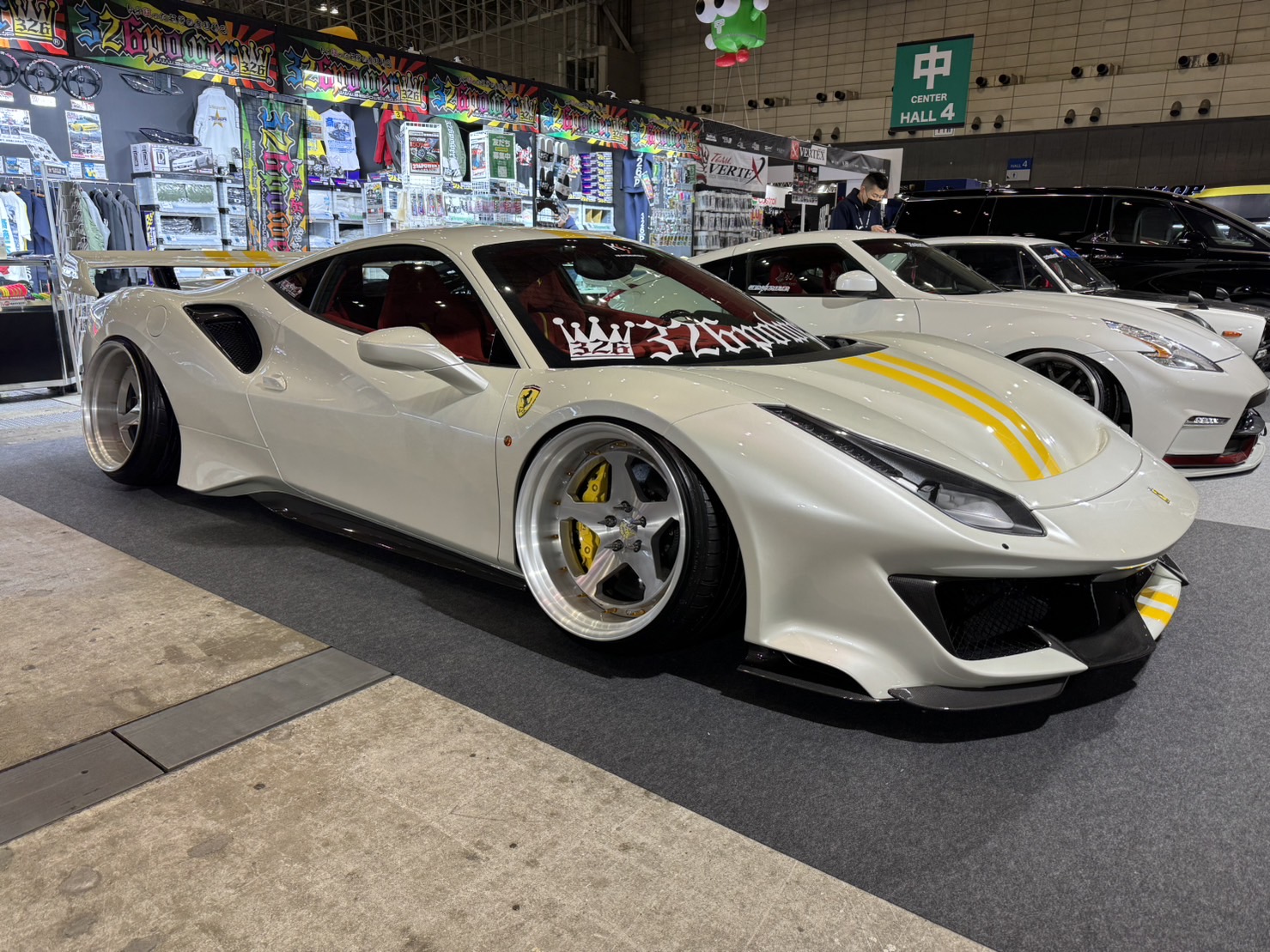 オートサロン ボンドブース ポルシェ フェラーリ レンジローバー AMG GT MV ANARKY マクラーレン LM レクサス