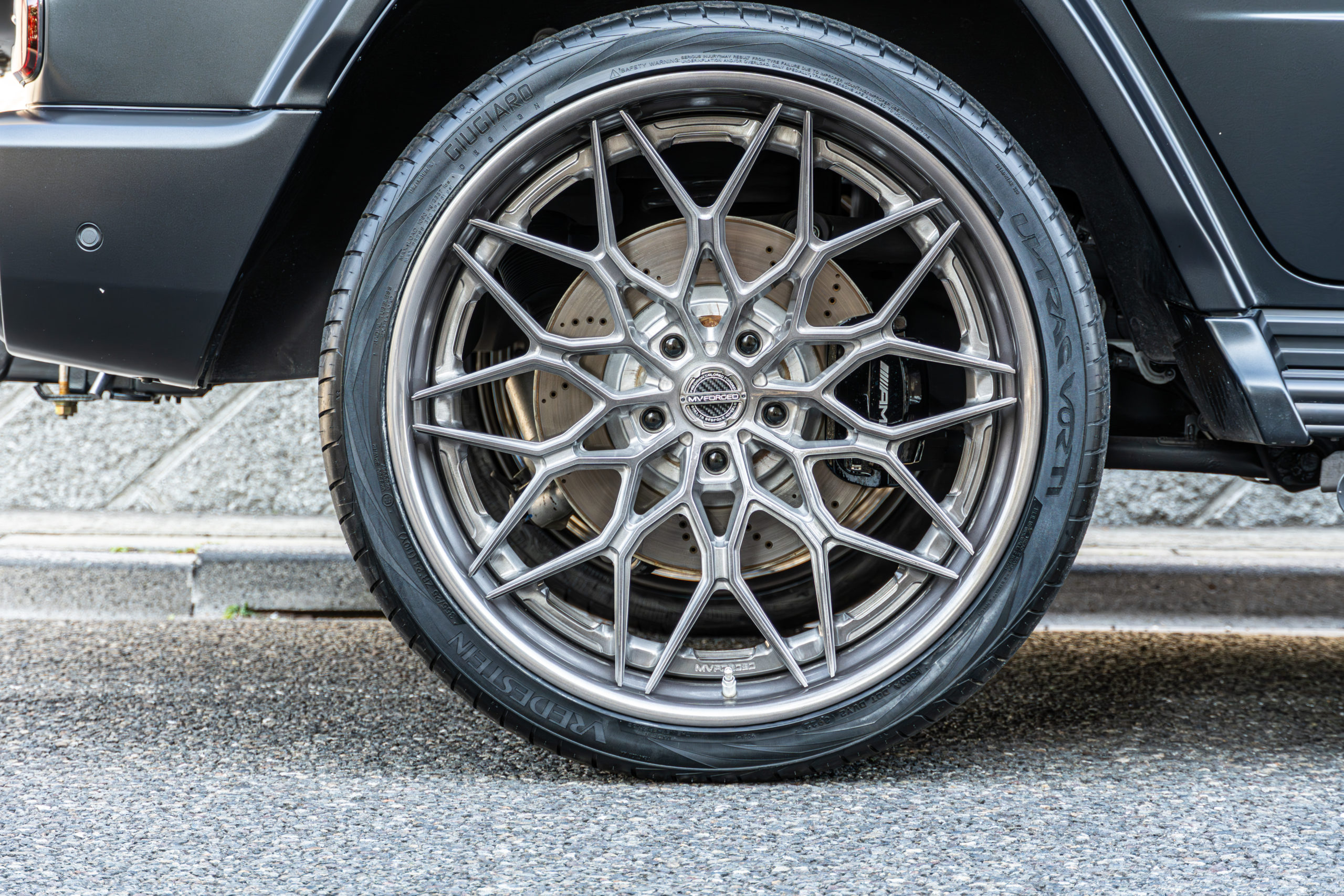 MV FORGED MR240　G63 AMG カスタム　ローダウン　24インチ