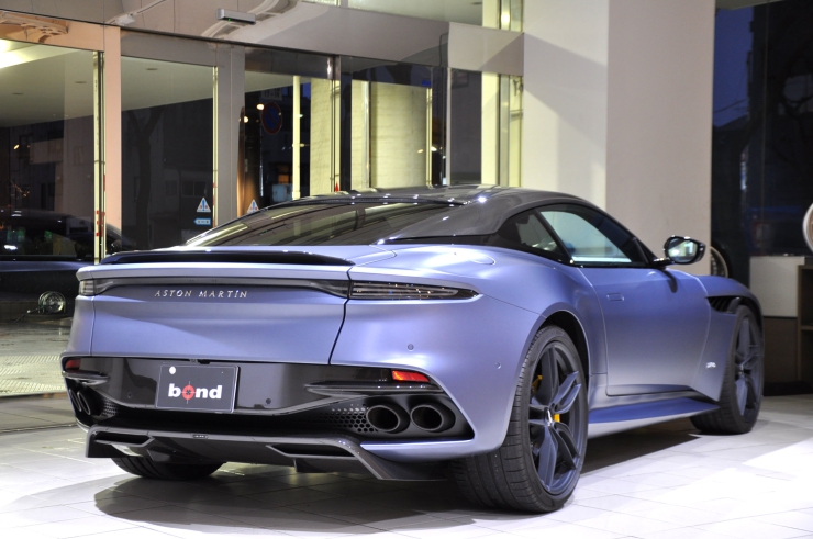 アストンマーティン DBS スーパーレッジェーラ 12気筒 カーボン bond ボンド 東京 カスタム ドレスアップ 輸入車 販売 買取 査定 新入庫車両 在庫車両