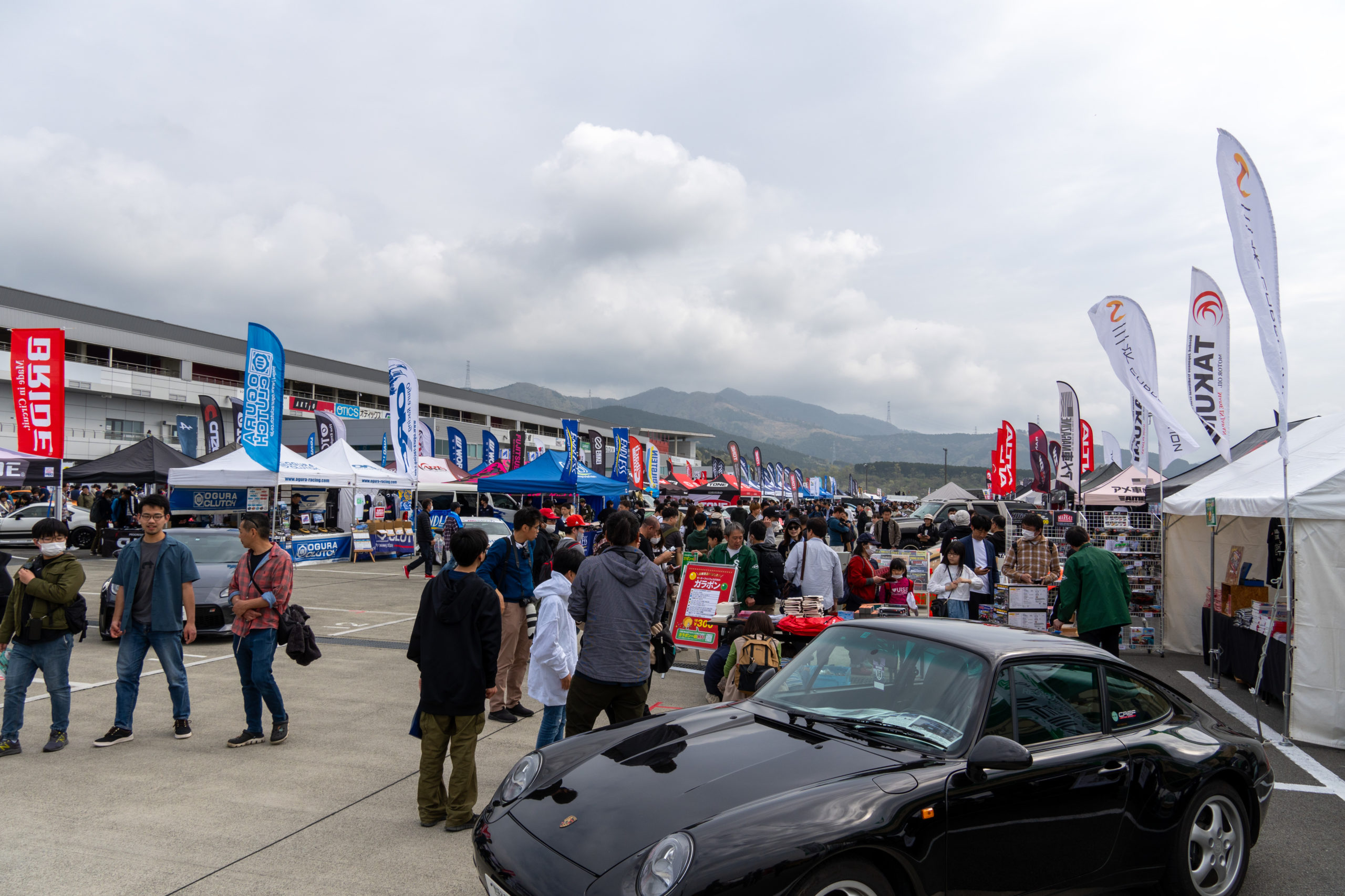 35GTR NISMO カスタム　2024 ウルス　1886 1221 STO イノゼテック　ヤリス　Vバッハ　GT3RS LEXUS LM モーターファン