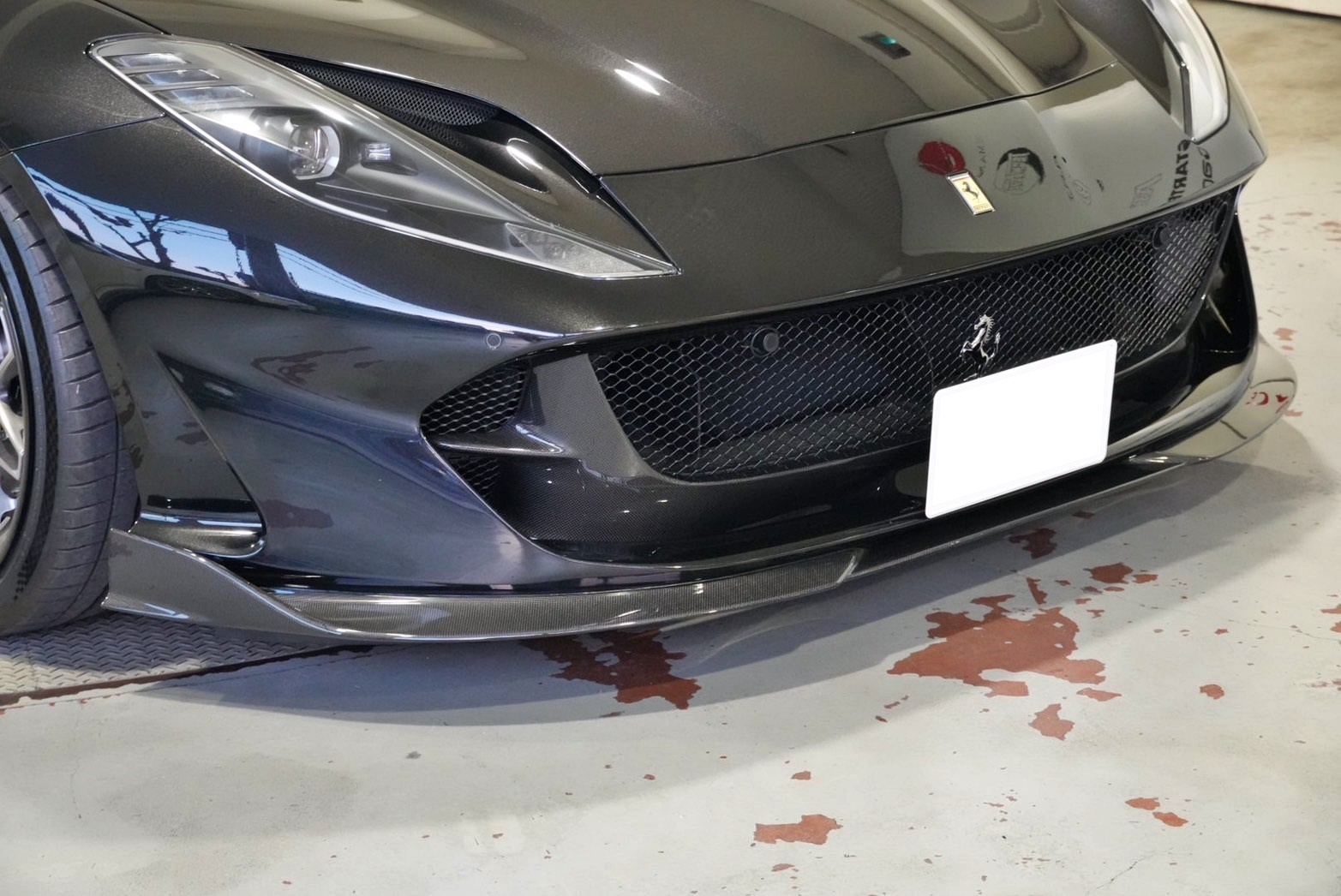 Ferrari 812　カスタム　エアロ　カーボンパーツ　1016　bond　東京