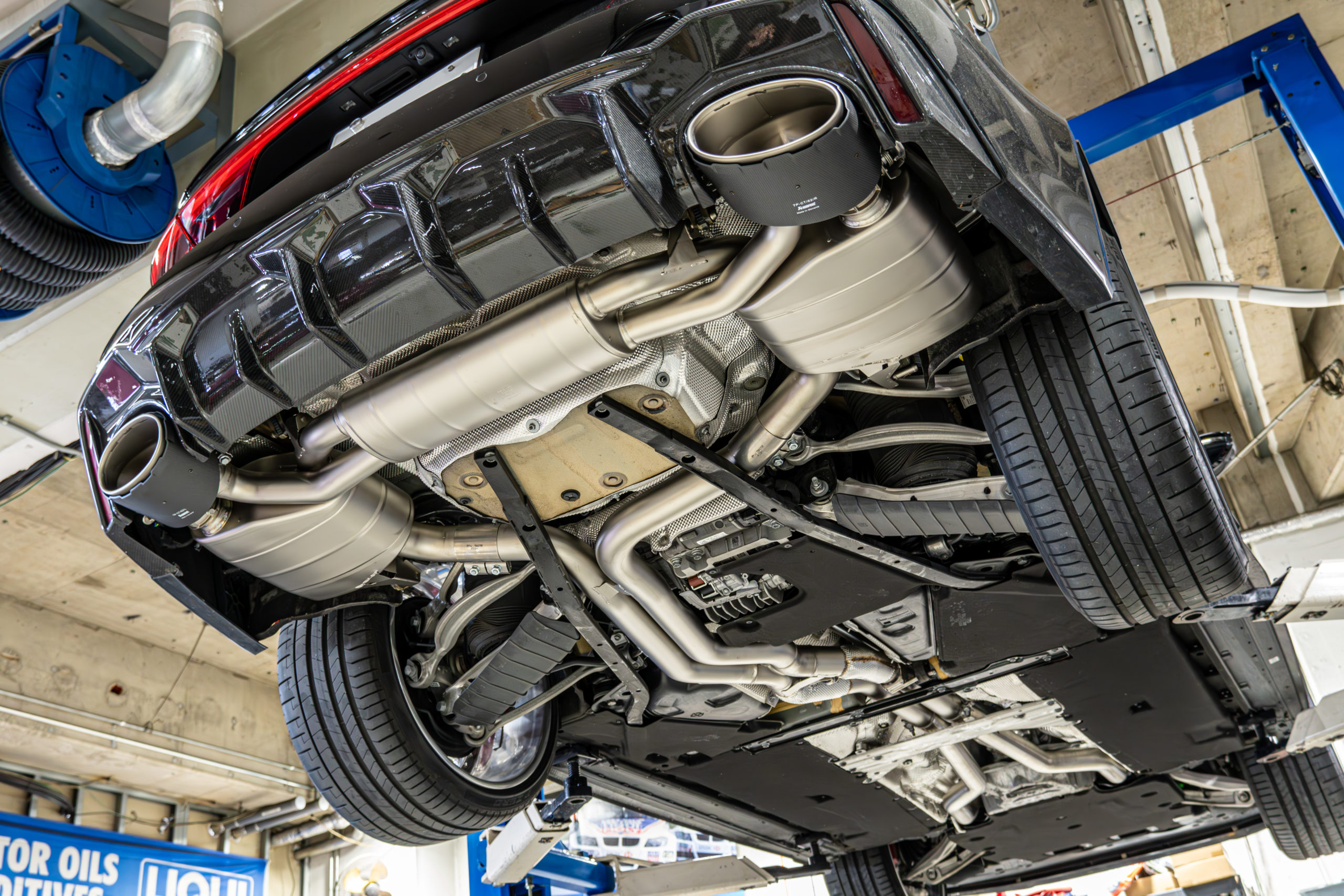 RS7 マフラー エアクリ AKRAPOVIC EVENTURI URBANAUTOMOTOVE RS7 エキゾースト