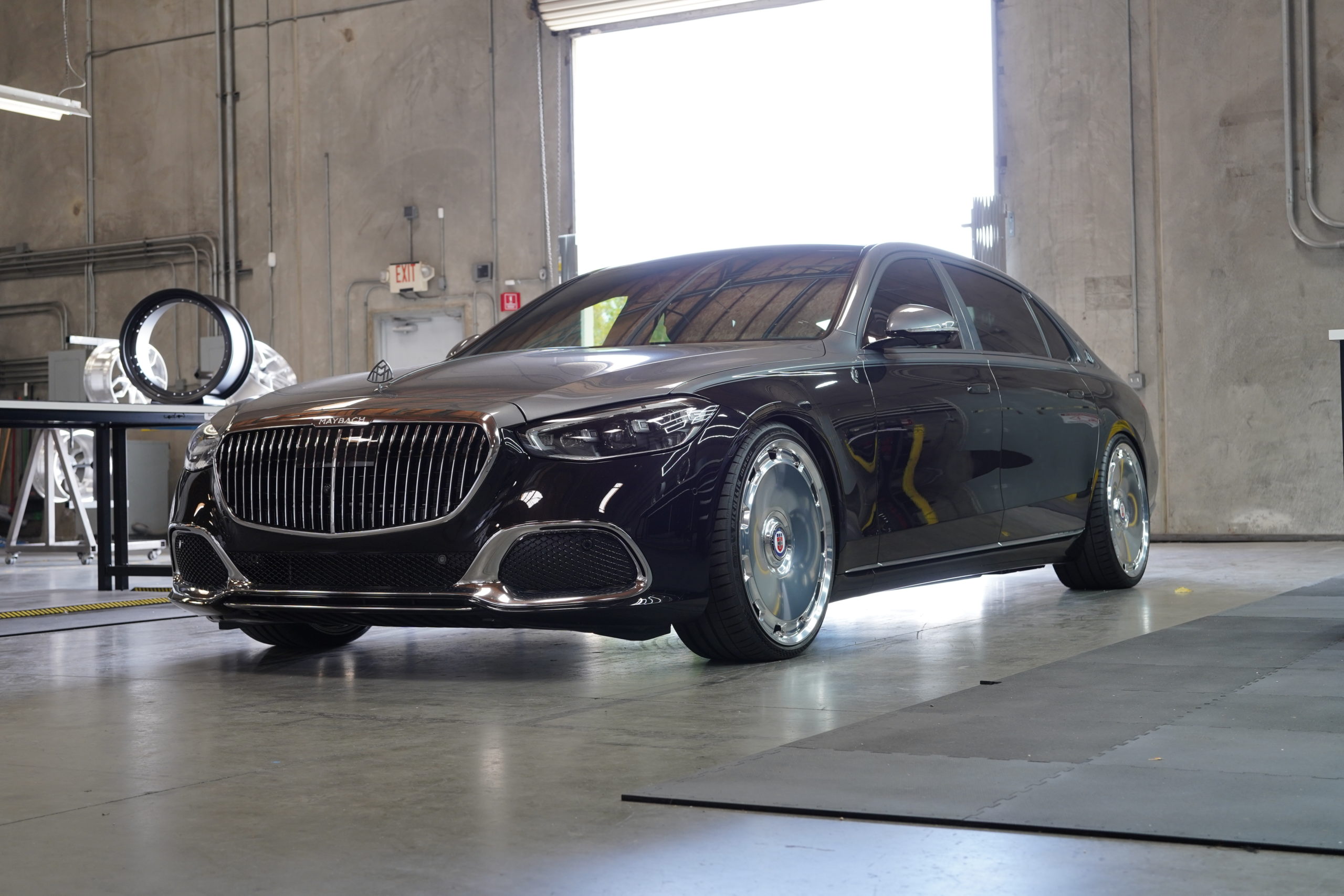 HRE オープンハウス　ランボルギーニ　ポルシェ　ロールスロイス　マクラーレン　BMW NISSAN 