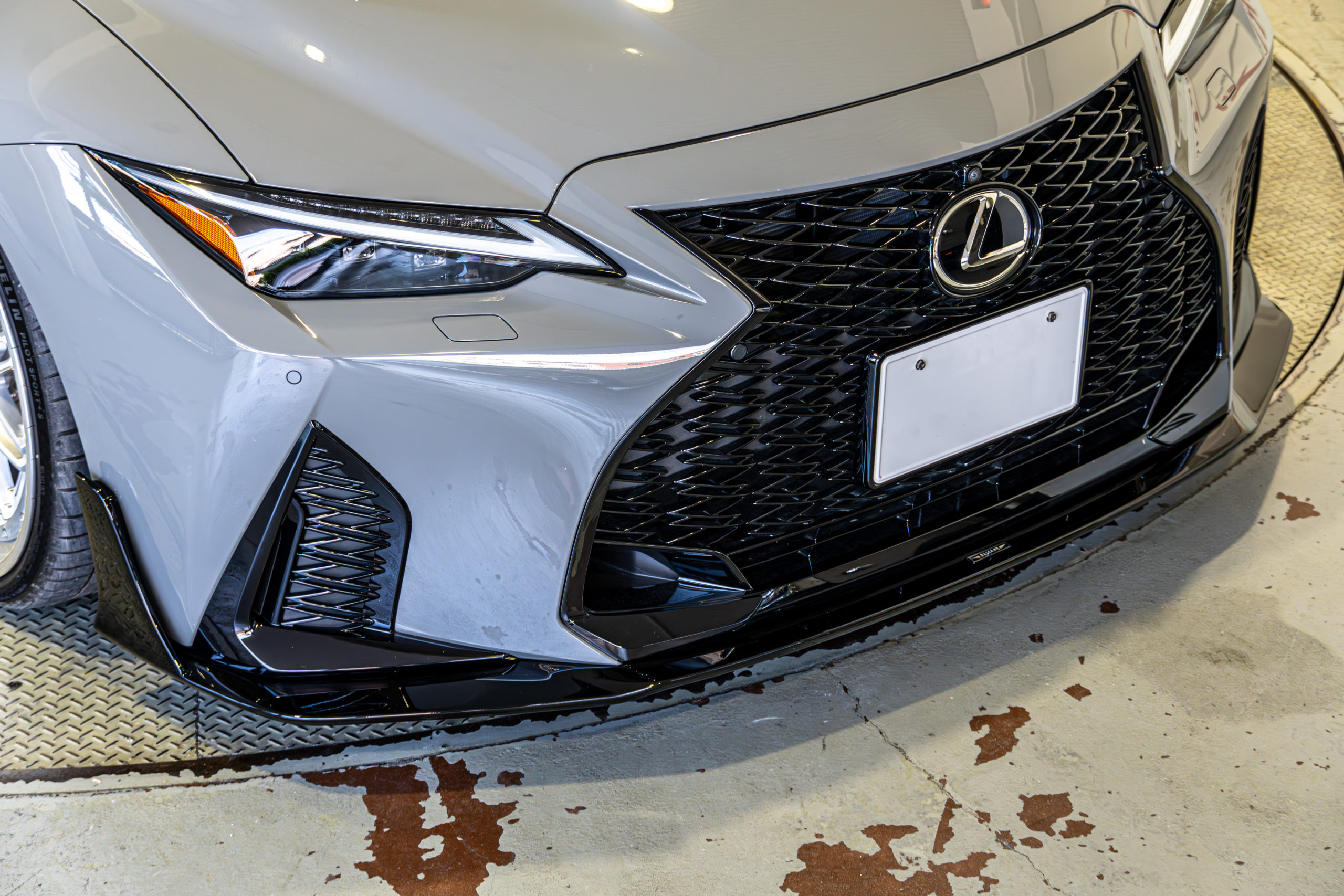 レクサス IS500 カスタム FSPORT LEXUS MV FORGED アーティシャンスピリッツ ローダウン