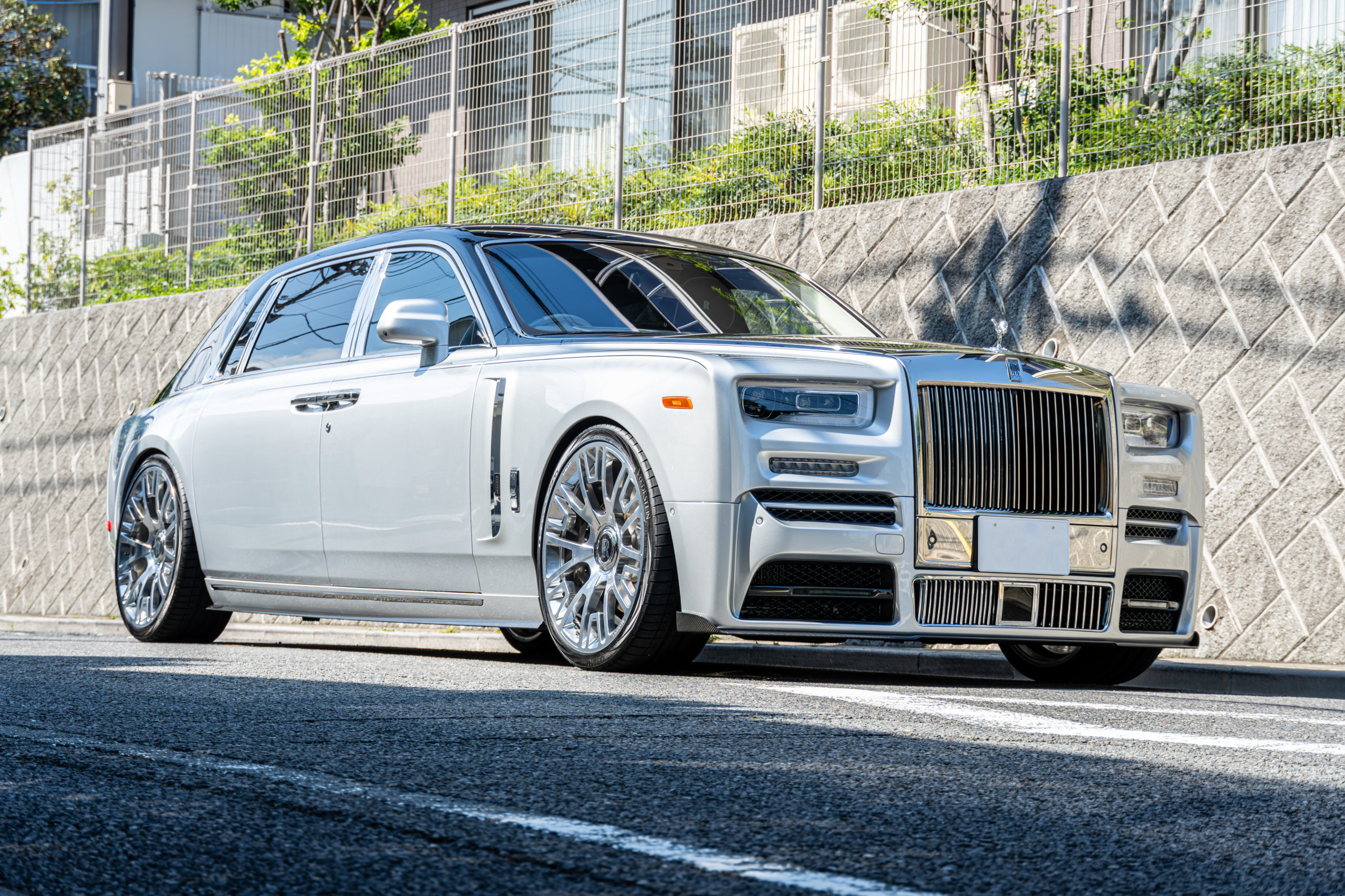 ロールスロイス　ファントム　マンソリー　カスタム　MANSORY ROLLSROYCE PHANTOM LONG