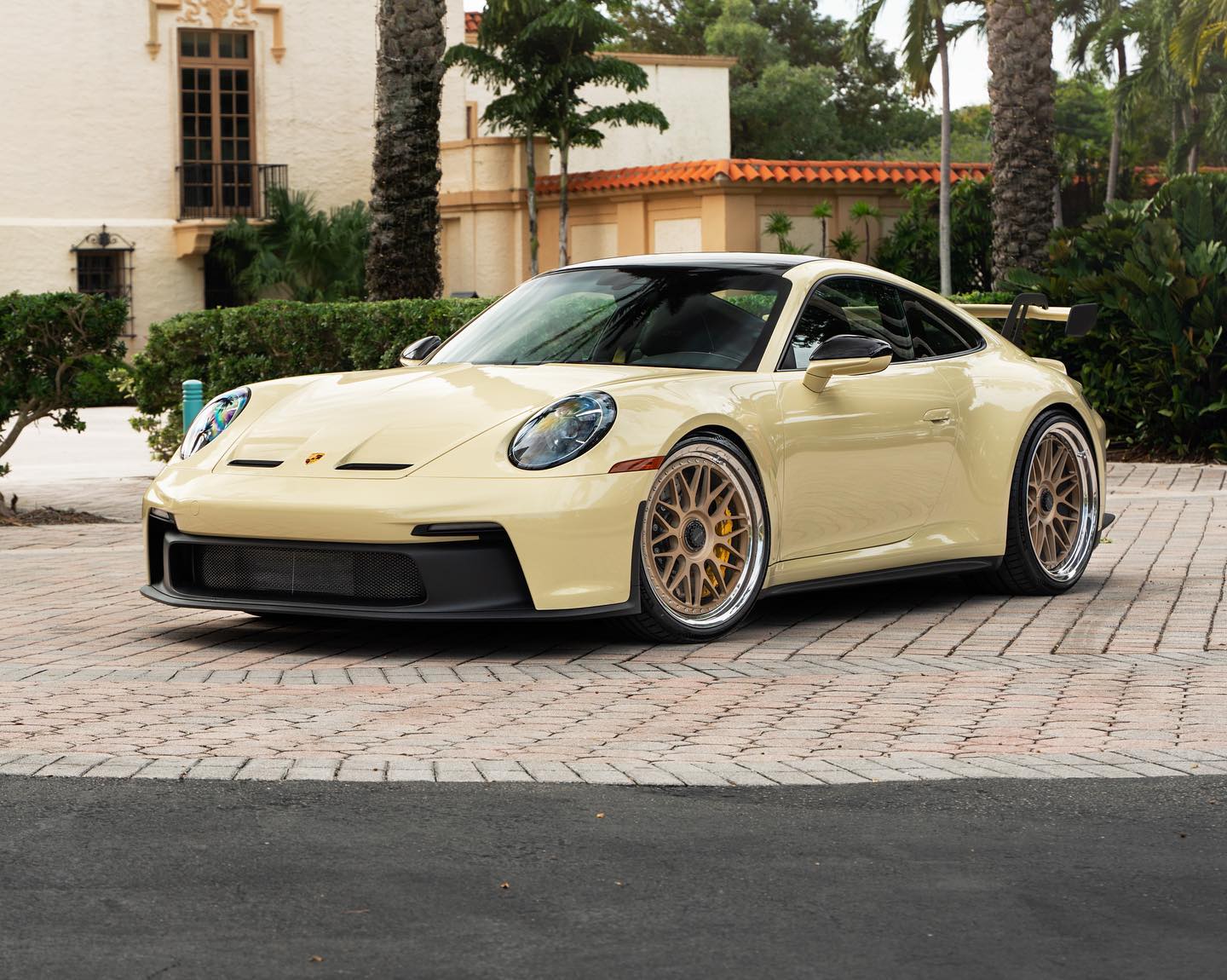 GT3 992 カスタム ローダウン ホイール PDLS レザーインテリア PCCB