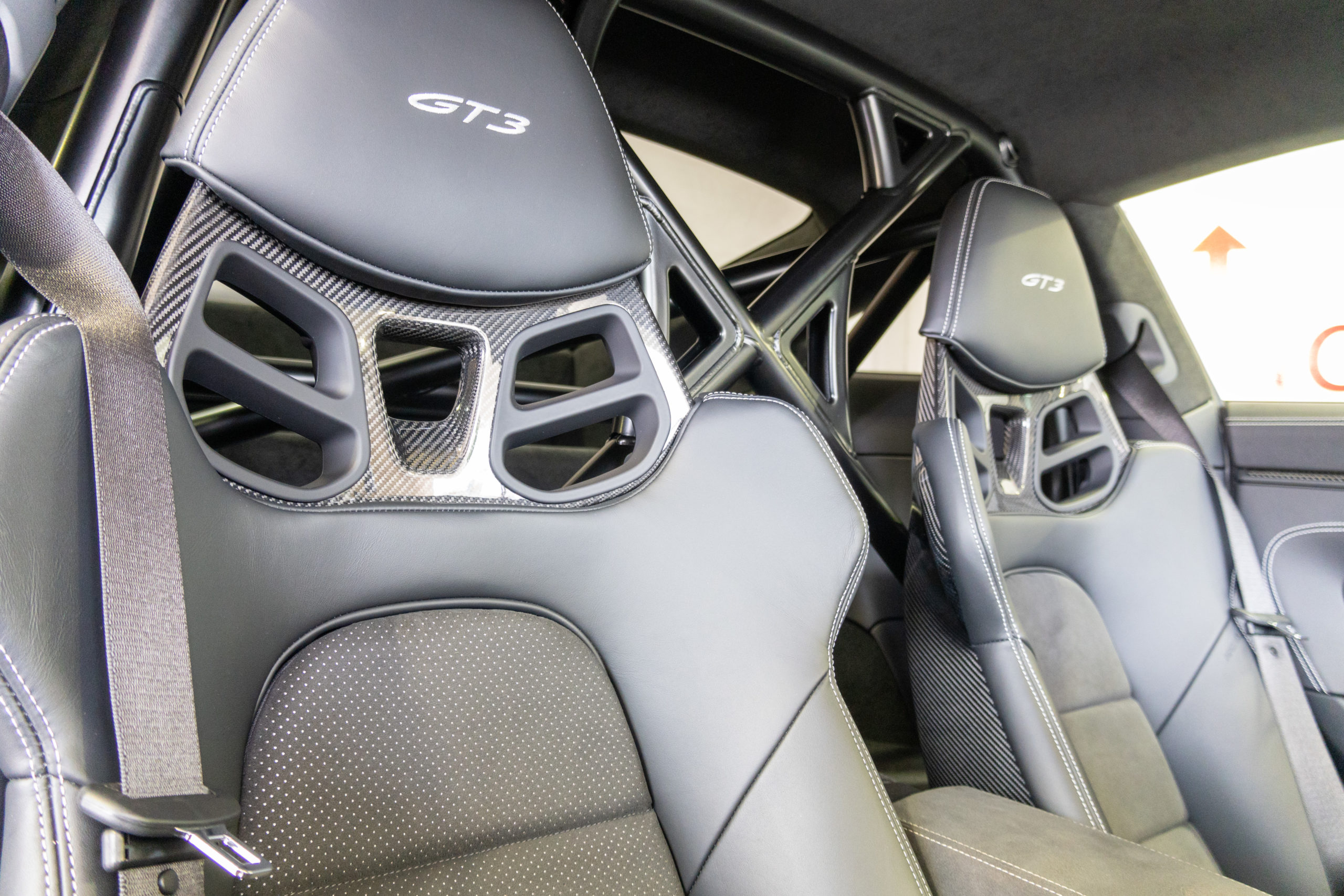 GT3 992 カスタム ローダウン ホイール PDLS レザーインテリア PCCB