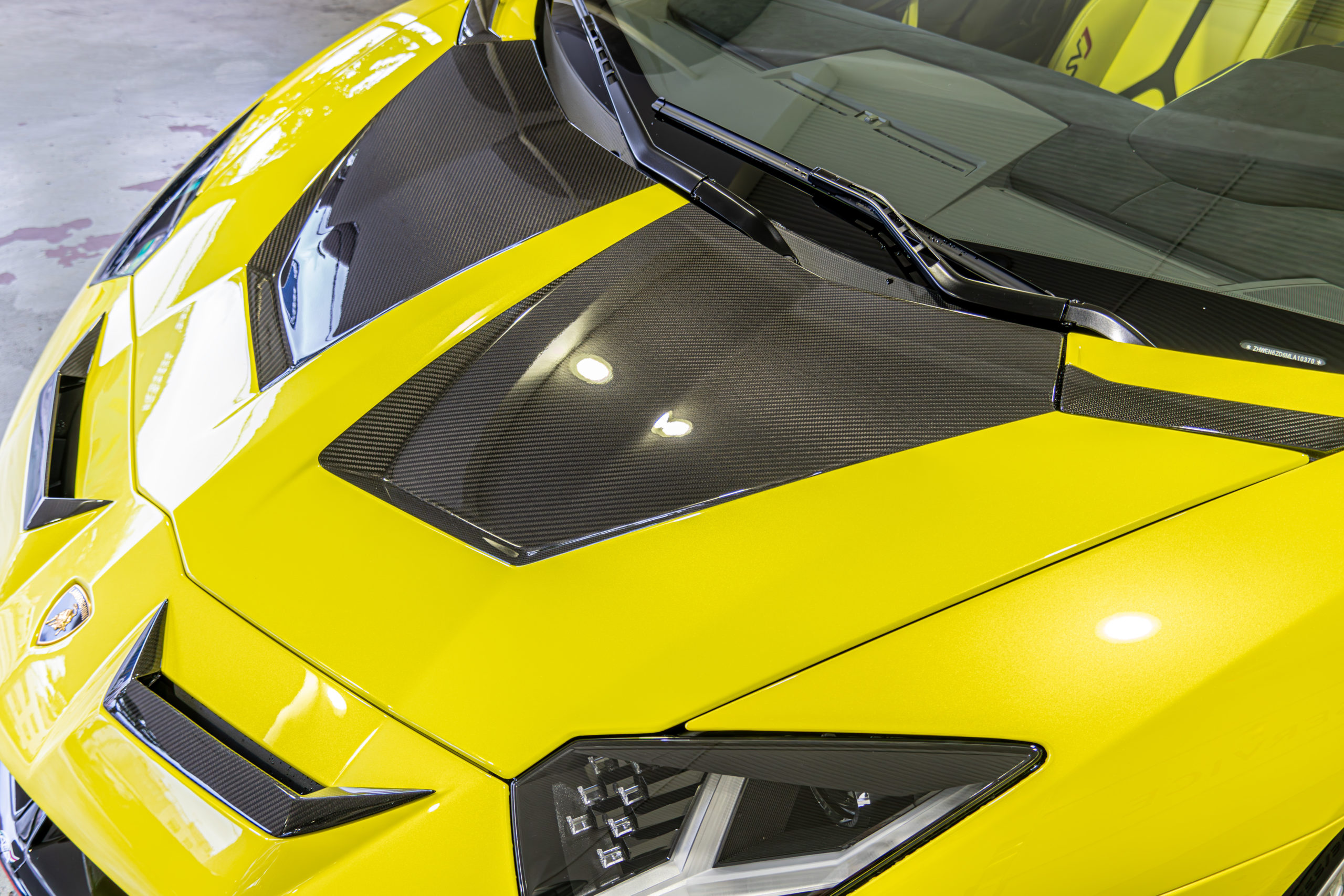 アヴェンタドール SVJ Lamborghini 1016 AL13 カスタム　ローダウン　マフラー