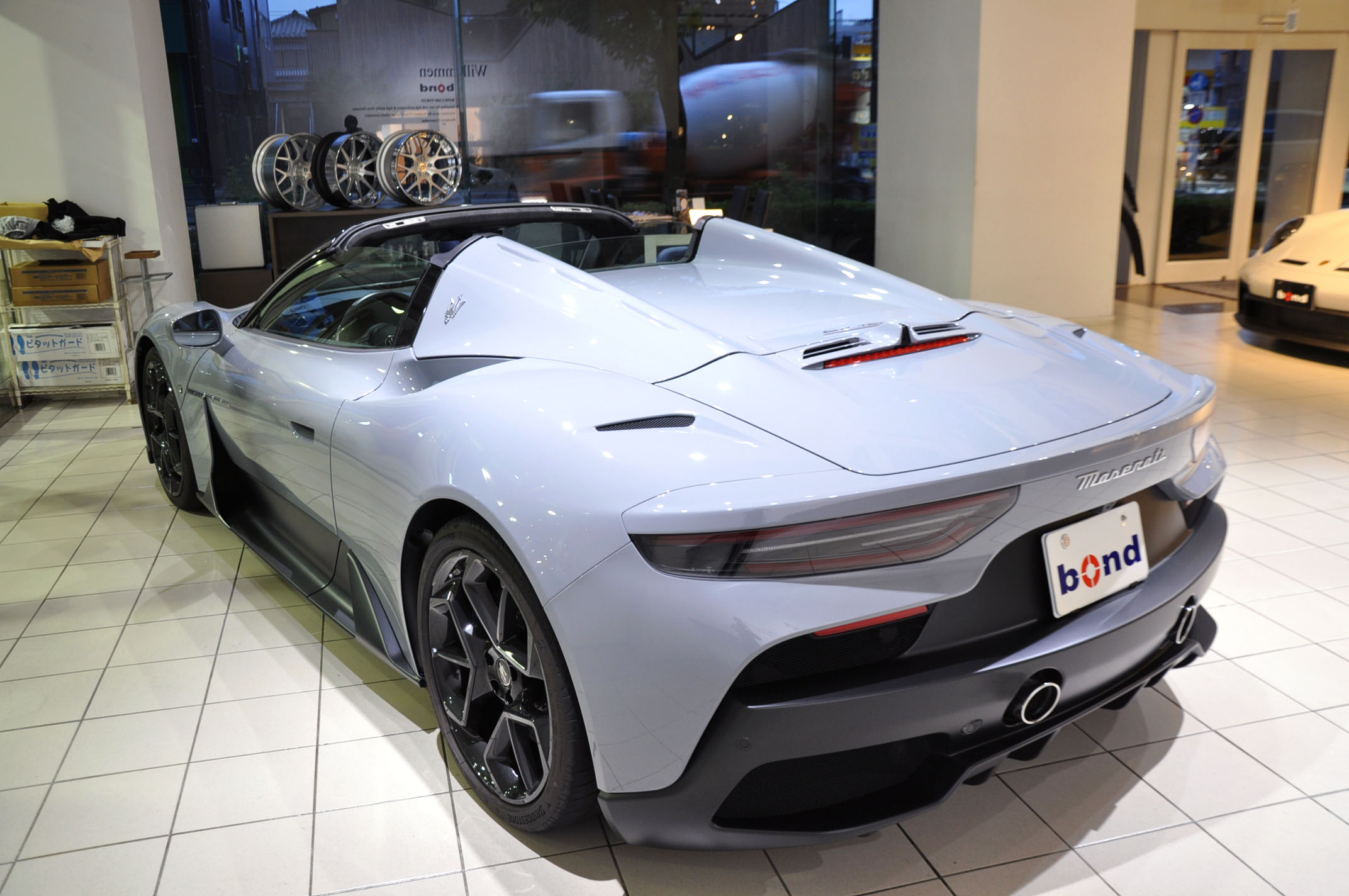 MASERATI MC20 CIELO マセラティ チェロ イタリア車 輸入車 買取 販売 カスタム ドレスアップ bond ボンド 東京