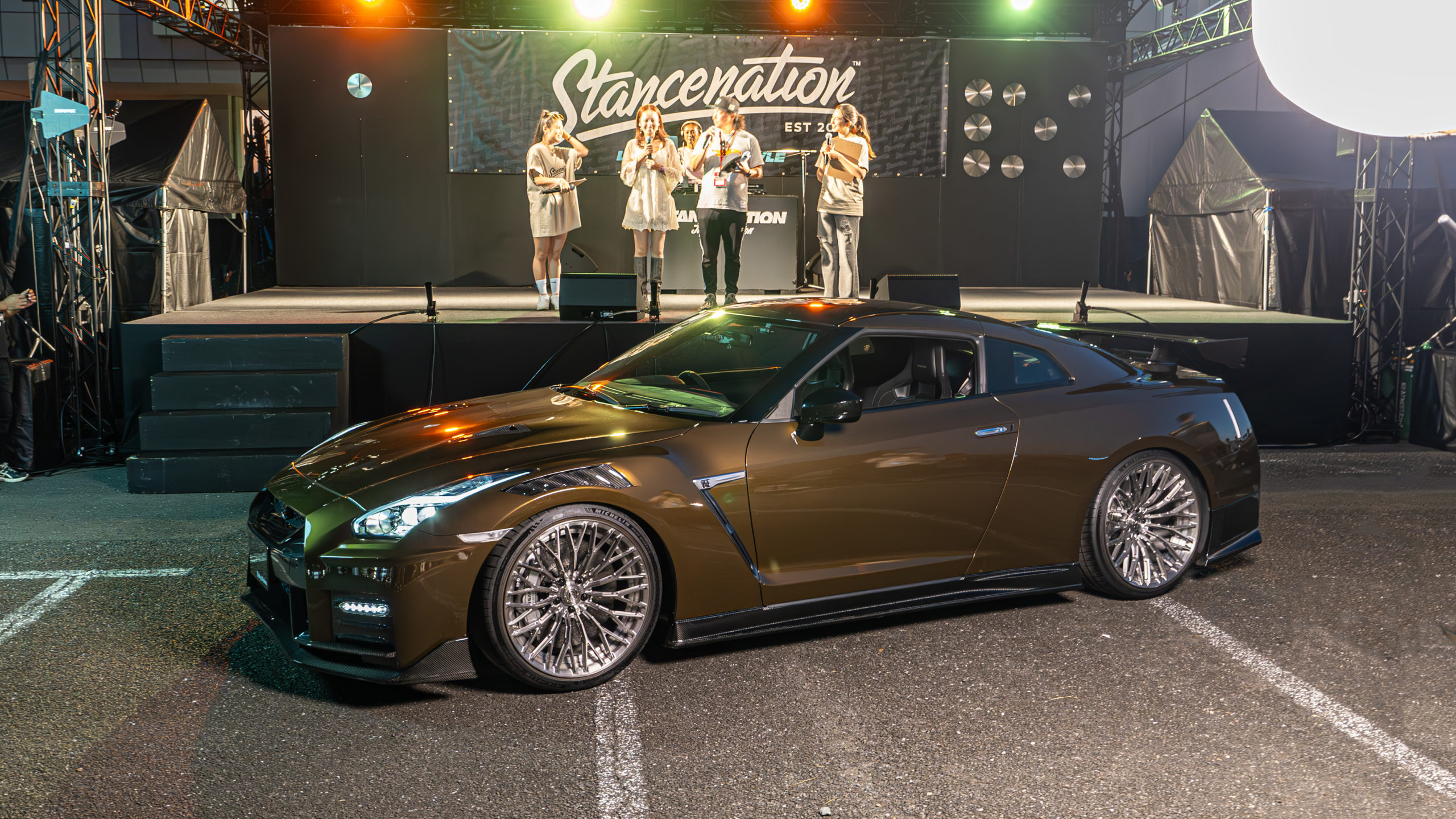 スタンスネーション 2024 dAY1 bond ボンド　ラッピング inozetek R35 GTR NISMO HRE AL13 ALPINA ケーニッヒ　SNJ VIPｶｰ　EMITZ エアサス　スタンスガレージ