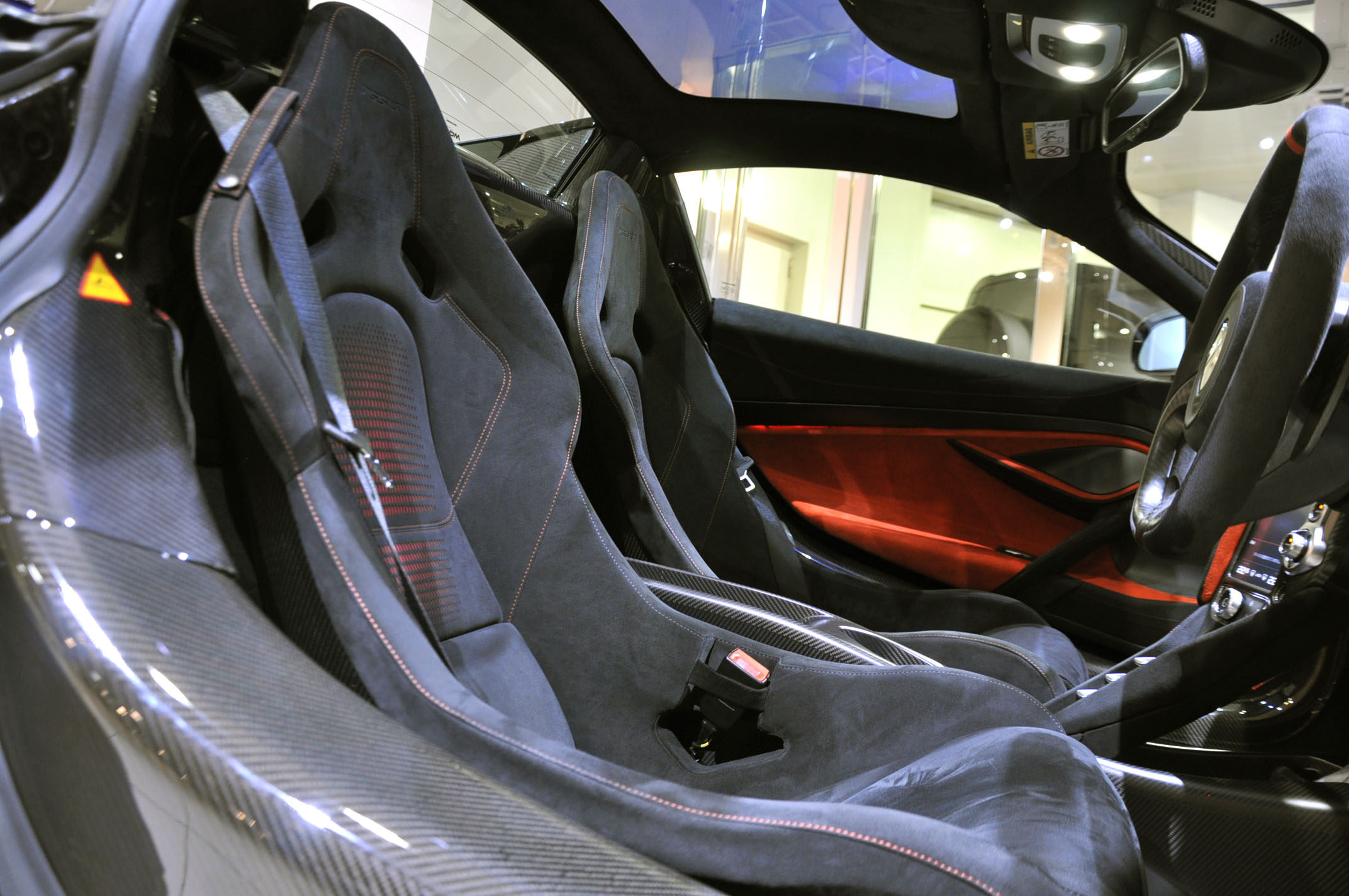 McLaren 765 LT Spider マクラーレン ロングテール bond ボンド 東京 輸入車 販売 買取 カスタム ドレスアップ