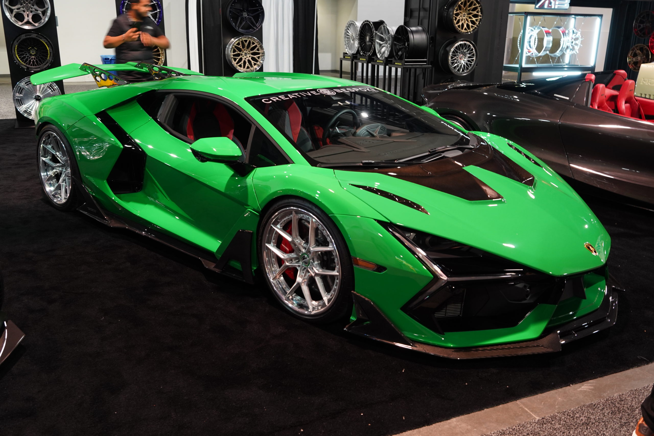 SEMA SHOW セマ 2024 フェラーリ レンジローバー ロールスロイス RYFT TOYO ニュートレイル DUKE ボンドツアー MV FORGED