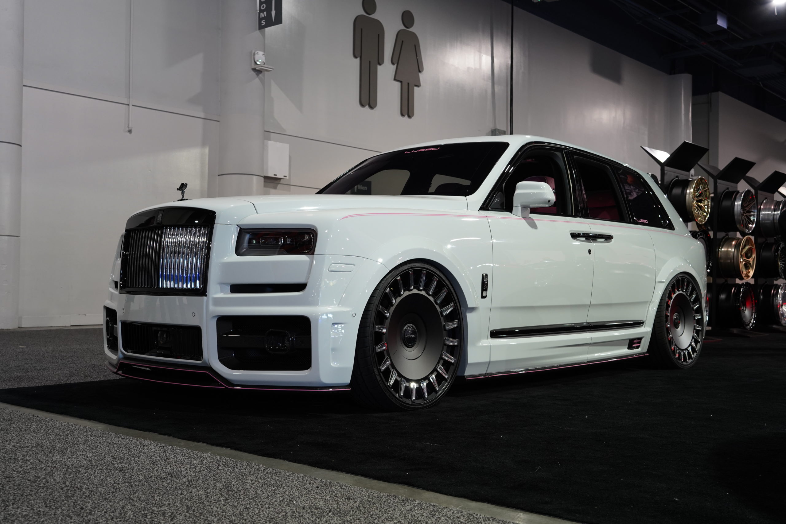 SEMA SHOW セマ 2024 フェラーリ レンジローバー ロールスロイス RYFT TOYO ニュートレイル DUKE ボンドツアー MV FORGED
