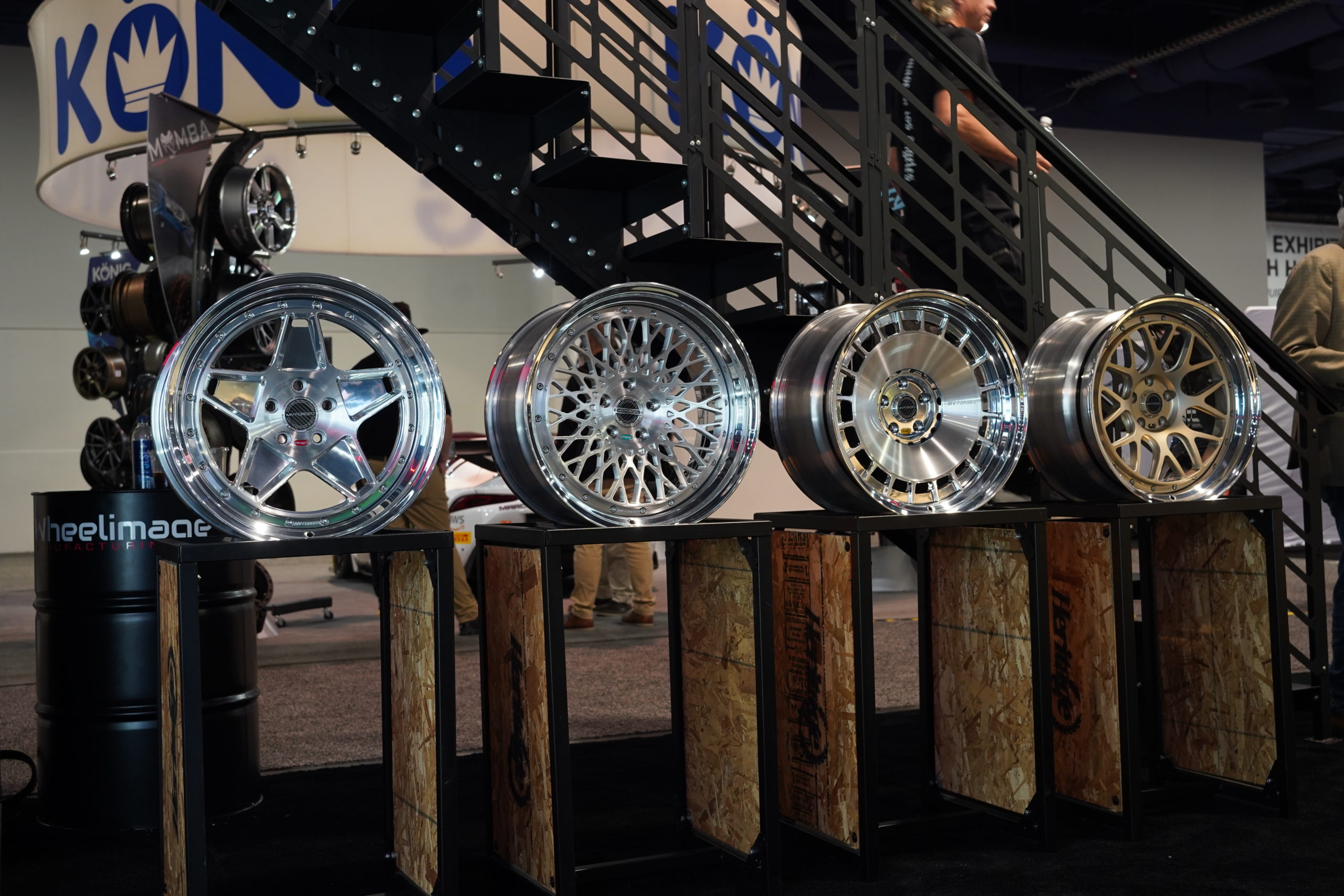 SEMA SHOW セマ 2024 フェラーリ レンジローバー ロールスロイス RYFT TOYO ニュートレイル DUKE ボンドツアー MV FORGED