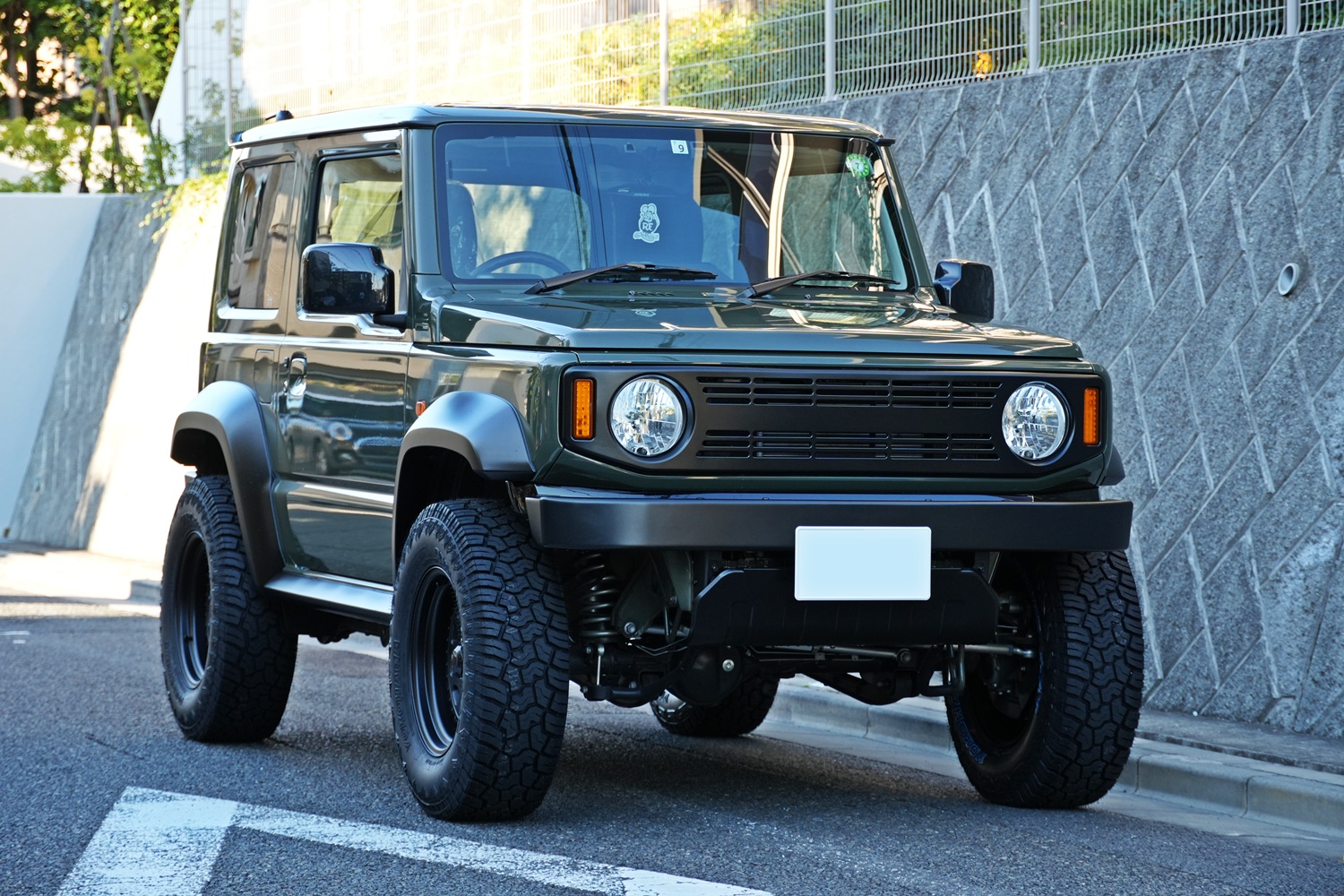 ジムニー　シエラ　カスタム　ホイール　リフトアップ　東京