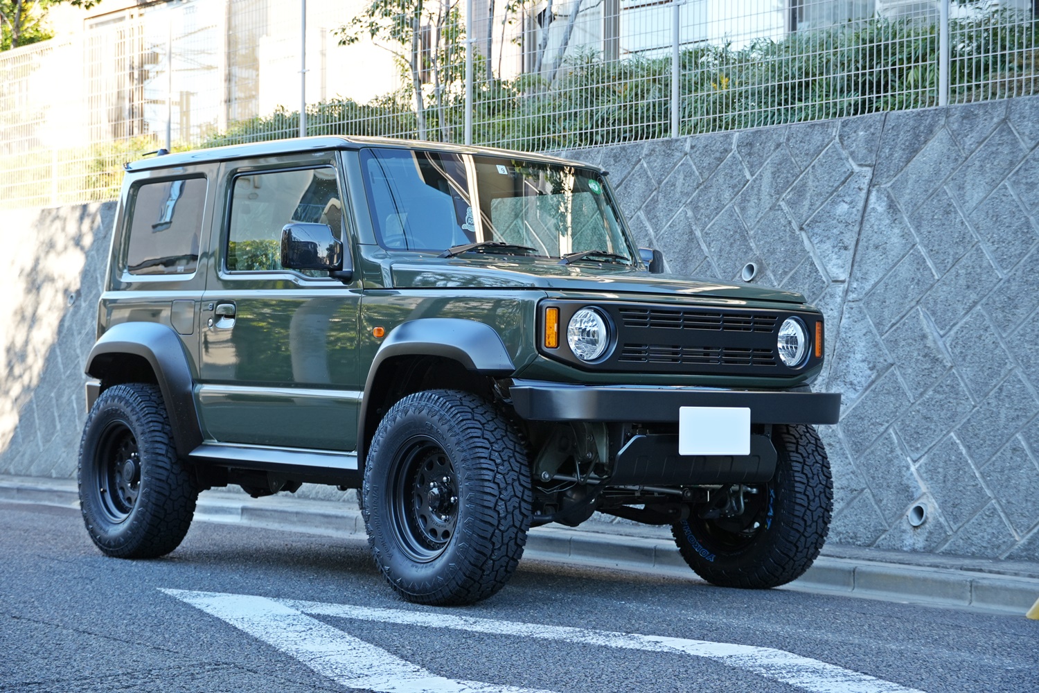 ジムニー　シエラ　カスタム　ホイール　リフトアップ　東京