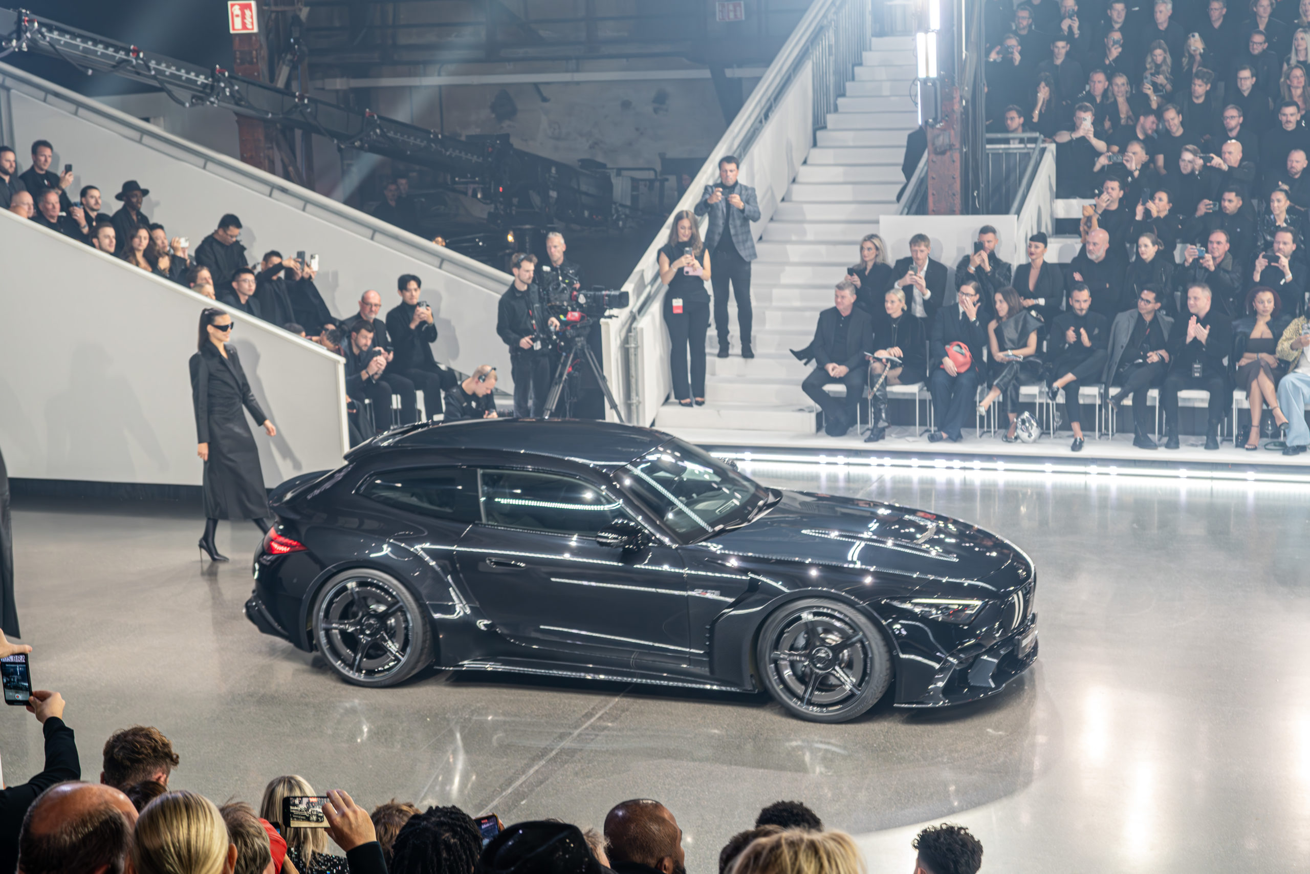 BRABUS ブラバス　シグネチャーナイト　2024 G63 ワイドスター　ポルシェ　レンジローバー　トラヴィススコット GTS