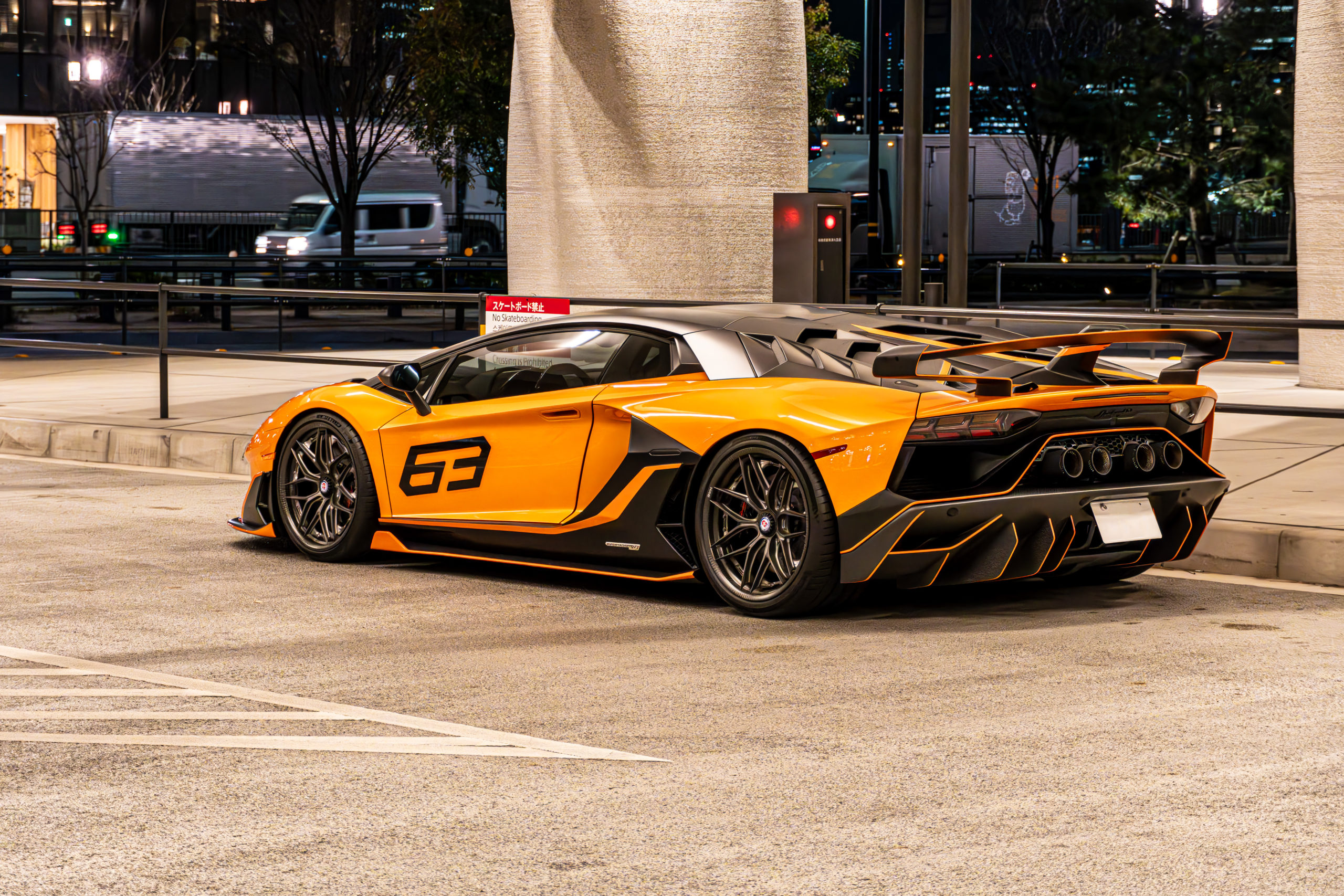 SVJ63 ランボルギーニ　アヴェンタドール SVJ LAMBORGHINI カスタム　ローダウン　マフラー　HRE カーボンリム　RYFT NOVITEC