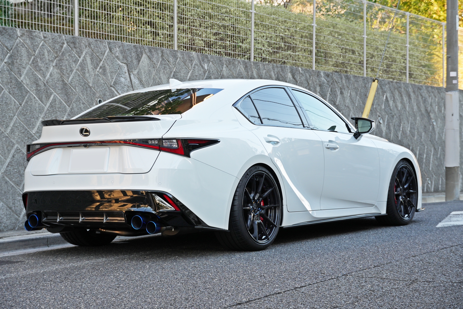 LEXUS　IS500　カスタム　エアロ　レムス　LEMS　TRD　brembo　ROBERUTA　リフター