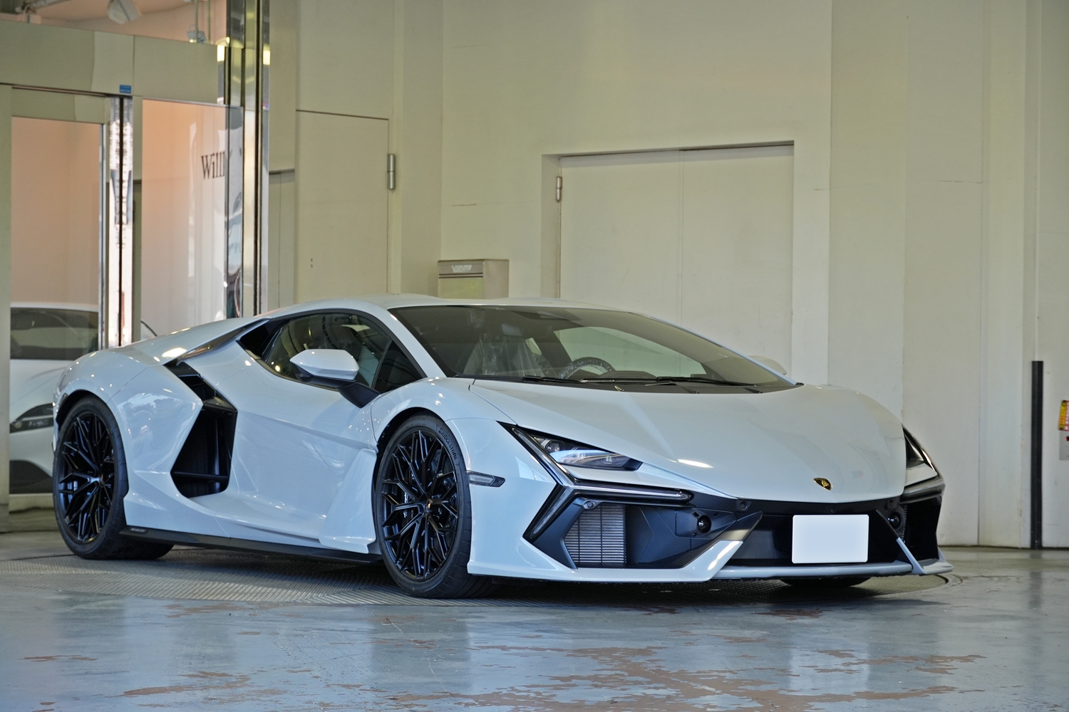 Lamborghini Revuelto 車高調 ローダウン カスタム ホイール 鍛造ホイール