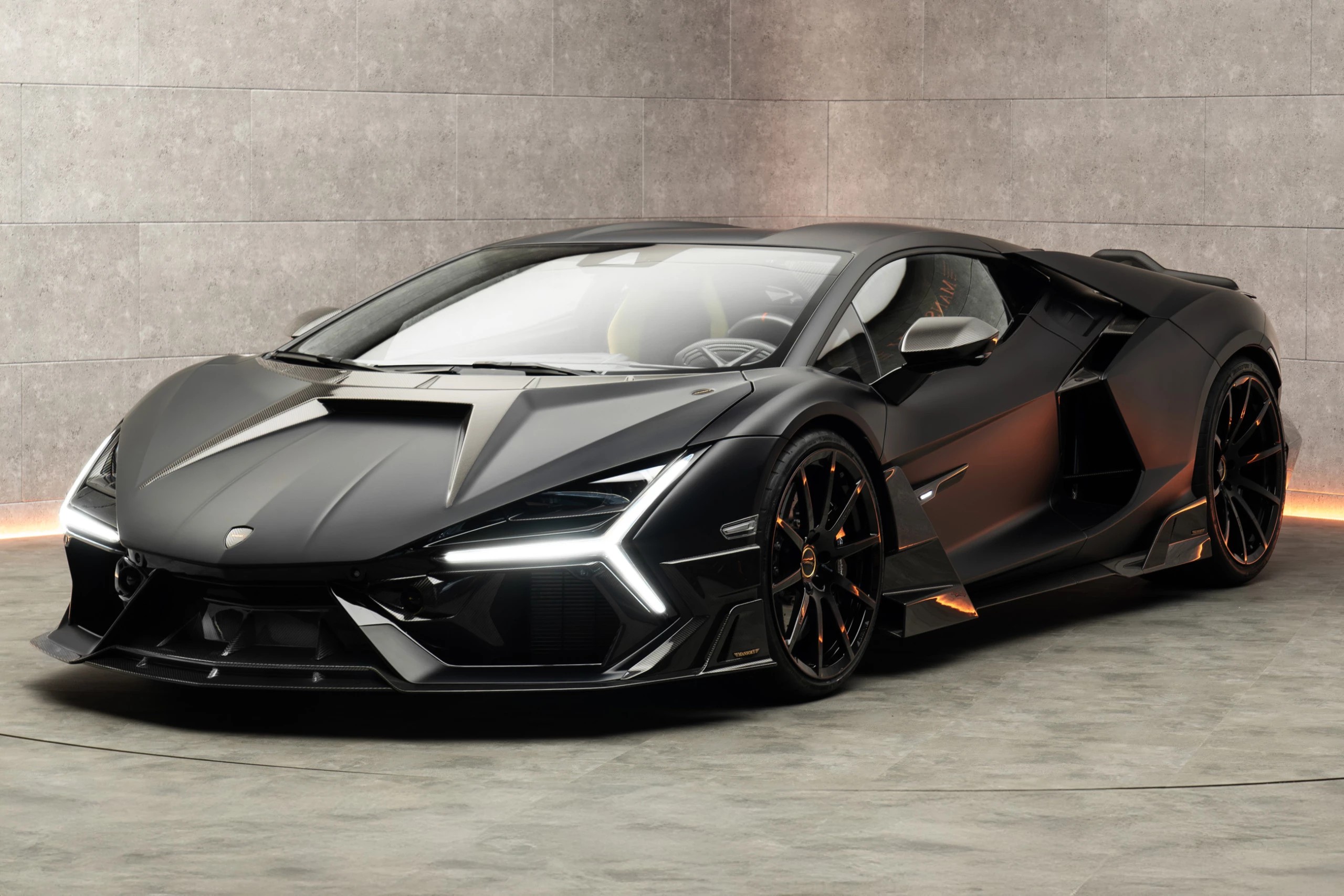 レヴエルト エアロパーツ カーボンパーツ カスタム MANSORY