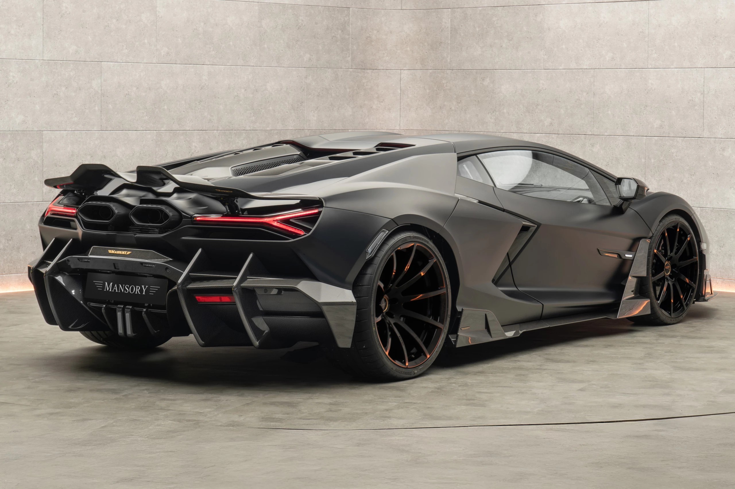 レヴエルト エアロパーツ カーボンパーツ カスタム MANSORY