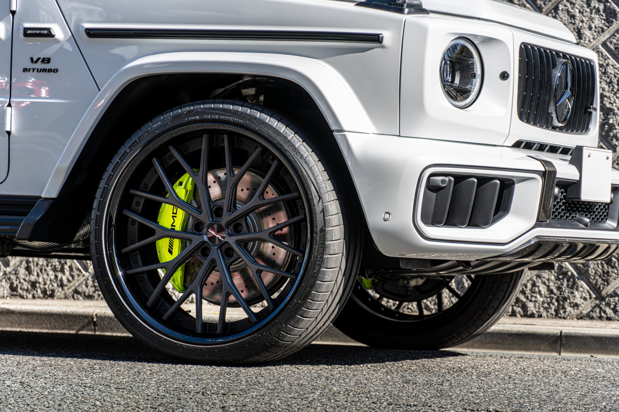 AMG G63 カスタム　ローダウン　W463A W465 24インチ　ヒッチメンバー　ブラッシュドアナダイズドブラック　キャリパーペイント　電動ステップ