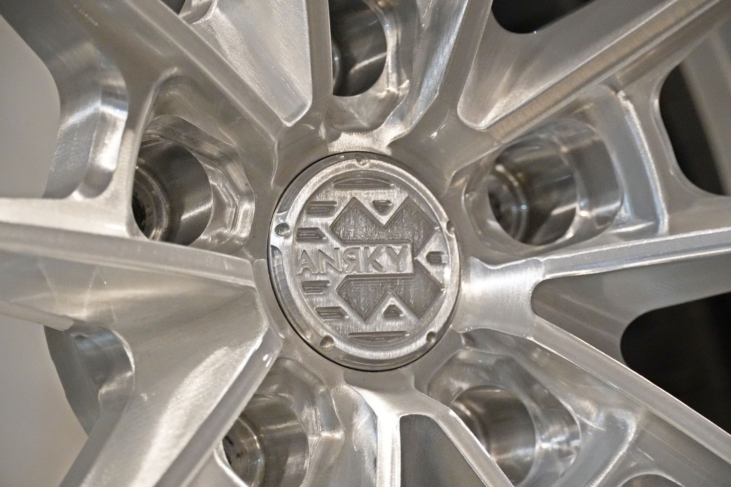 W463A W465 Gクラス G63 G450 G400d 中古タイヤホイール アメ鍛 ANRKY 23インチ