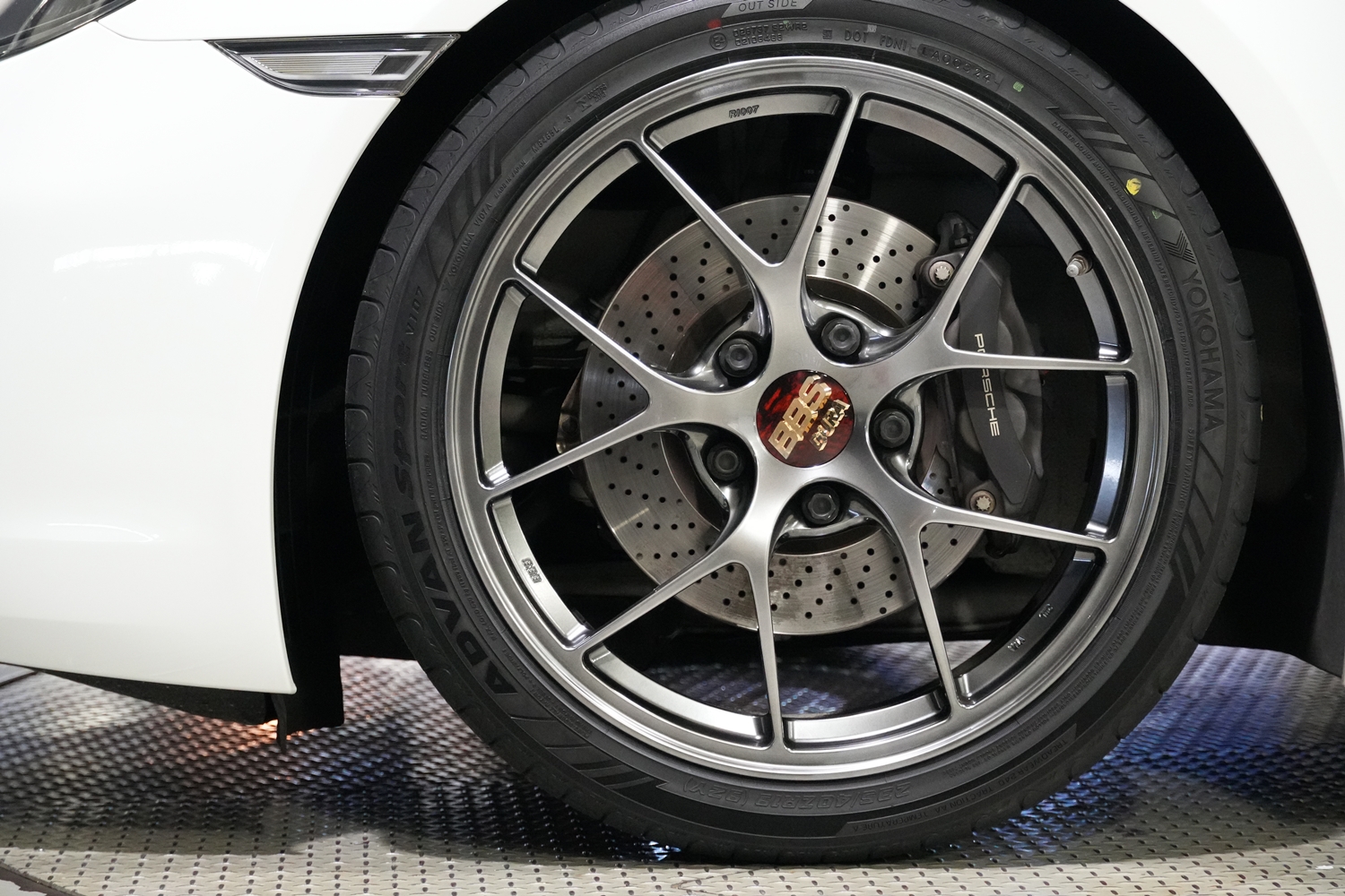 ポルシェ カスタム ケイマン ホイール BBS RI-D 19インチ 鍛造 ローダウン