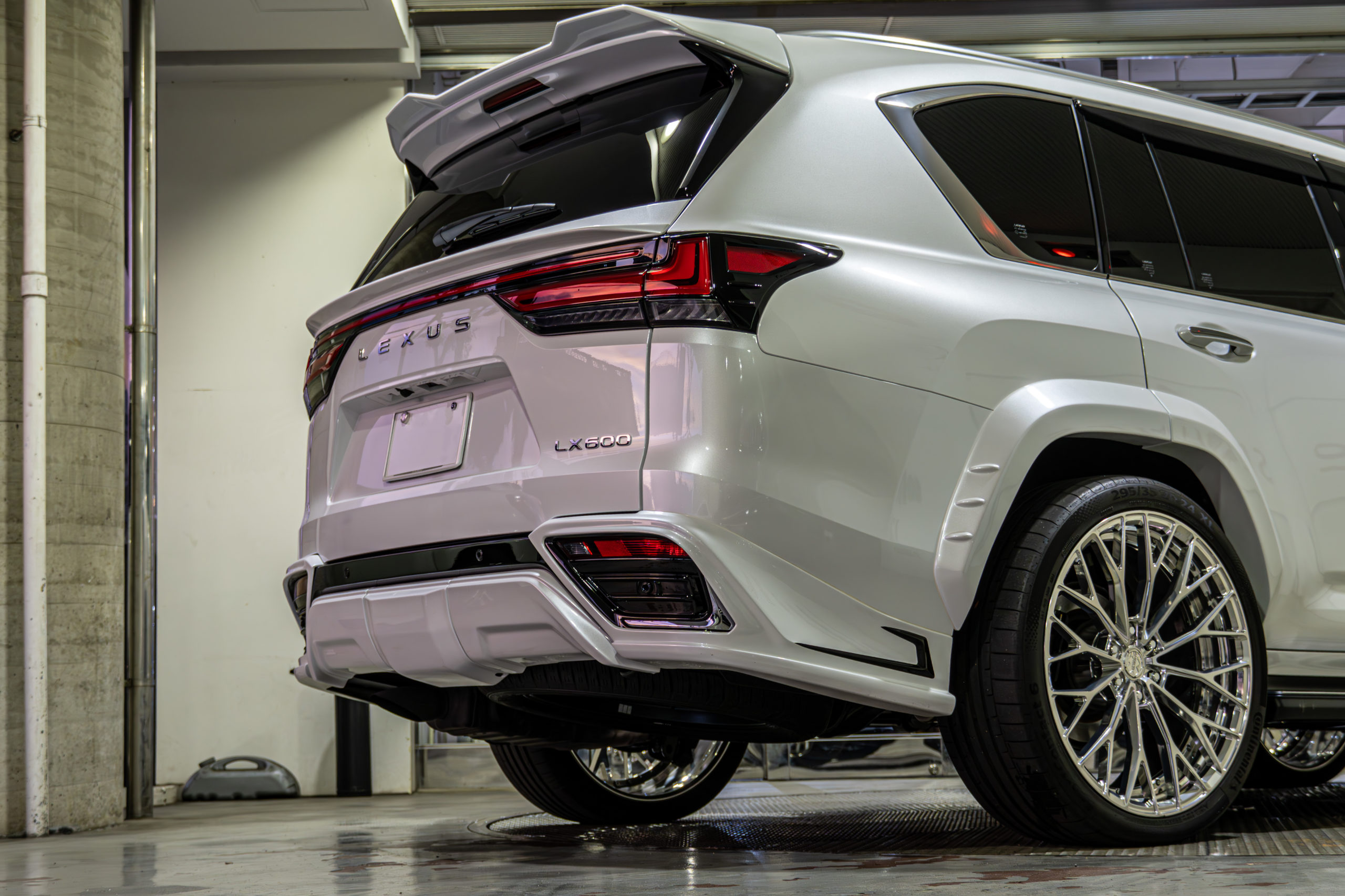 LEXUS LX アーティシャンスピリッツ　24インチ　アナーキー　ポリッシュ　LX600 カスタム　ボンドカーズ