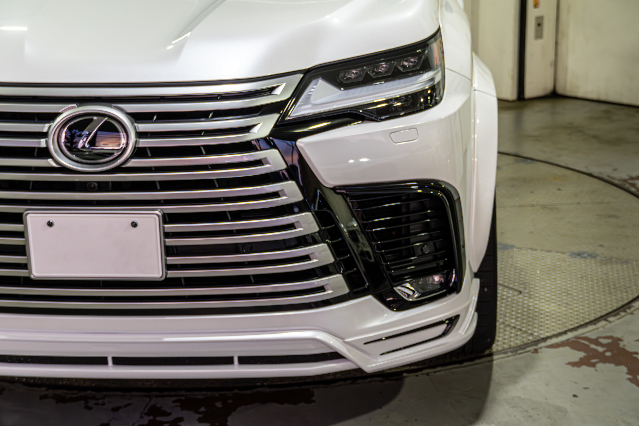 LEXUS LX アーティシャンスピリッツ　24インチ　アナーキー　ポリッシュ　LX600 カスタム　ボンドカーズ
