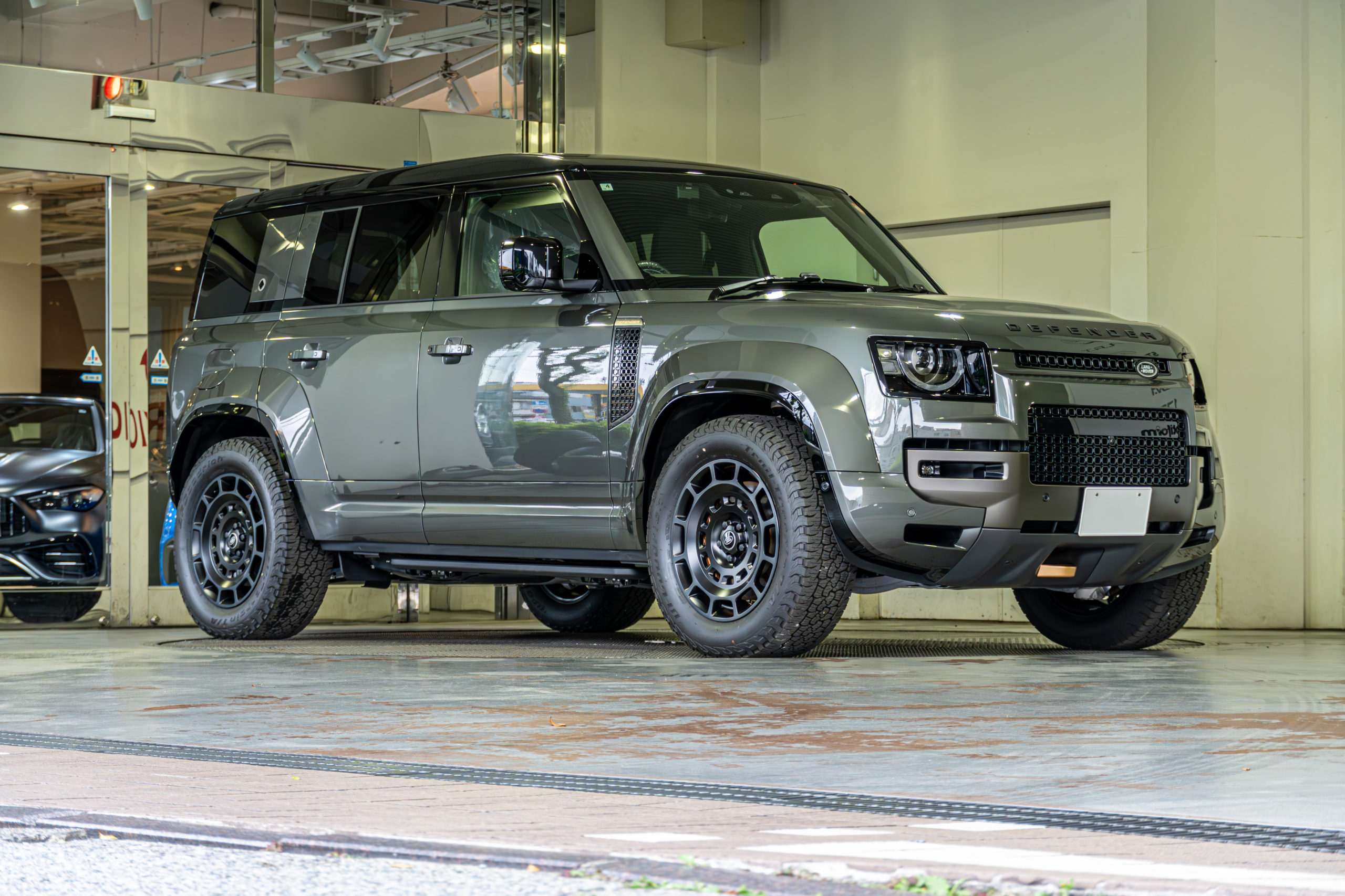 ディフェンダー　オクタ　OCTA DEFFENDER LANDROVER FIRST EDITON ファーストエディション　クリスタルセラム