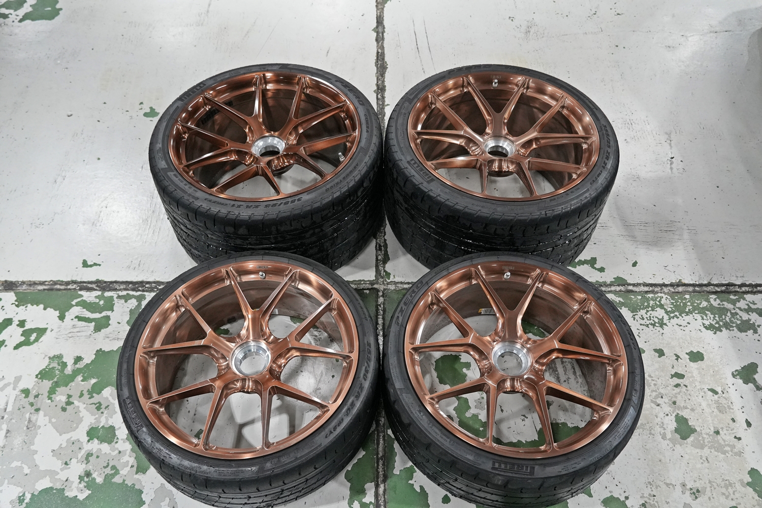 Lamborghini　Avnetador　S　SV　SVJ　ホイール　21インチ　アメ鍛　HRE　アヴェンタドール　カスタム