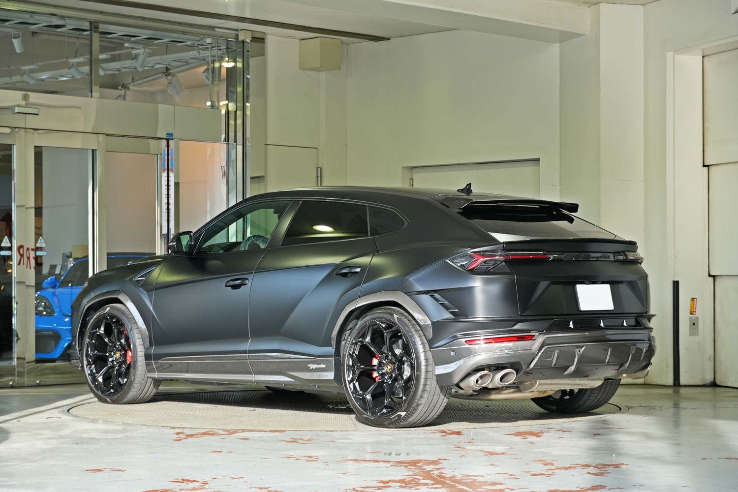 Lamborghini　URUS　Performante　プロテクションフィルム　ステルスフィルム　ボディ全面　フルプロテクション　カスタム　ラッピング　ウルス