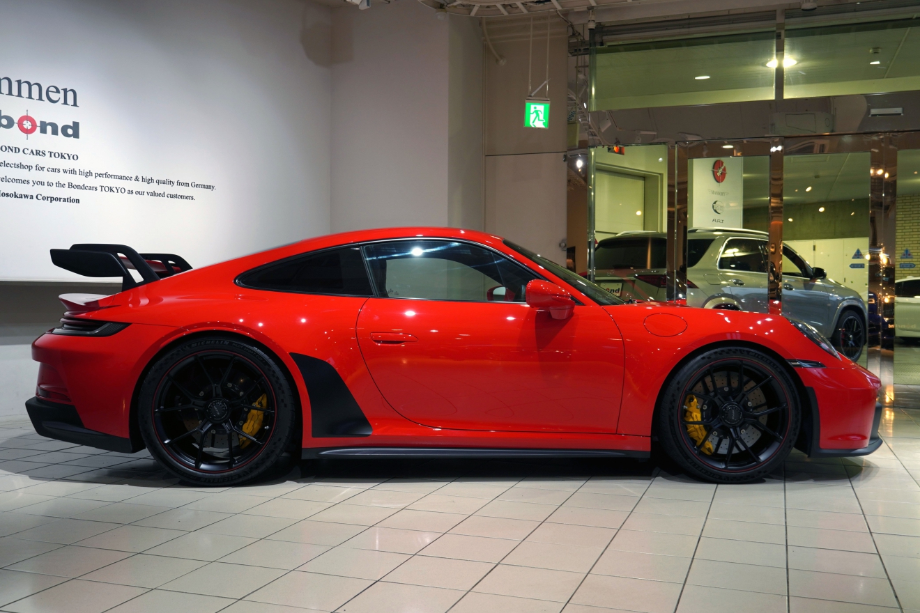 bond東京　Porsche 911 GT3　PCCB　ブラックホイール　レッドリムペイント