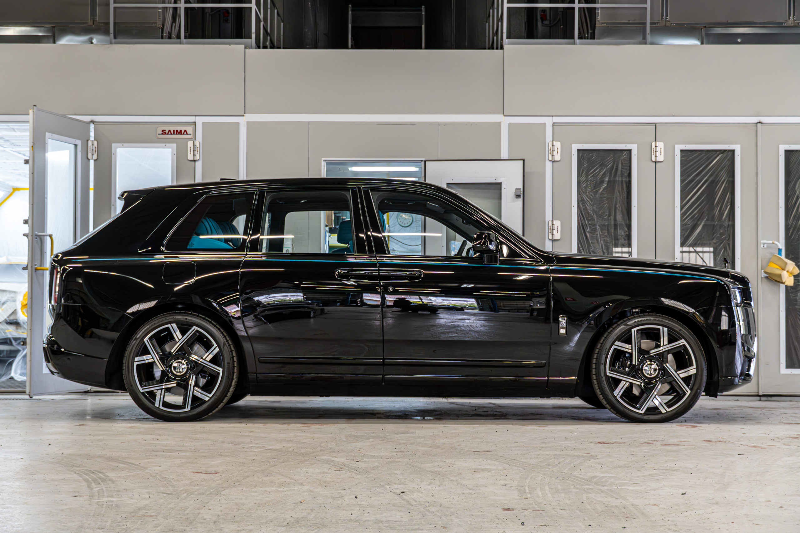 カリナン　マンソリー　シリーズ2　ロールスロイス　カスタム　CULLINAN MANSORY