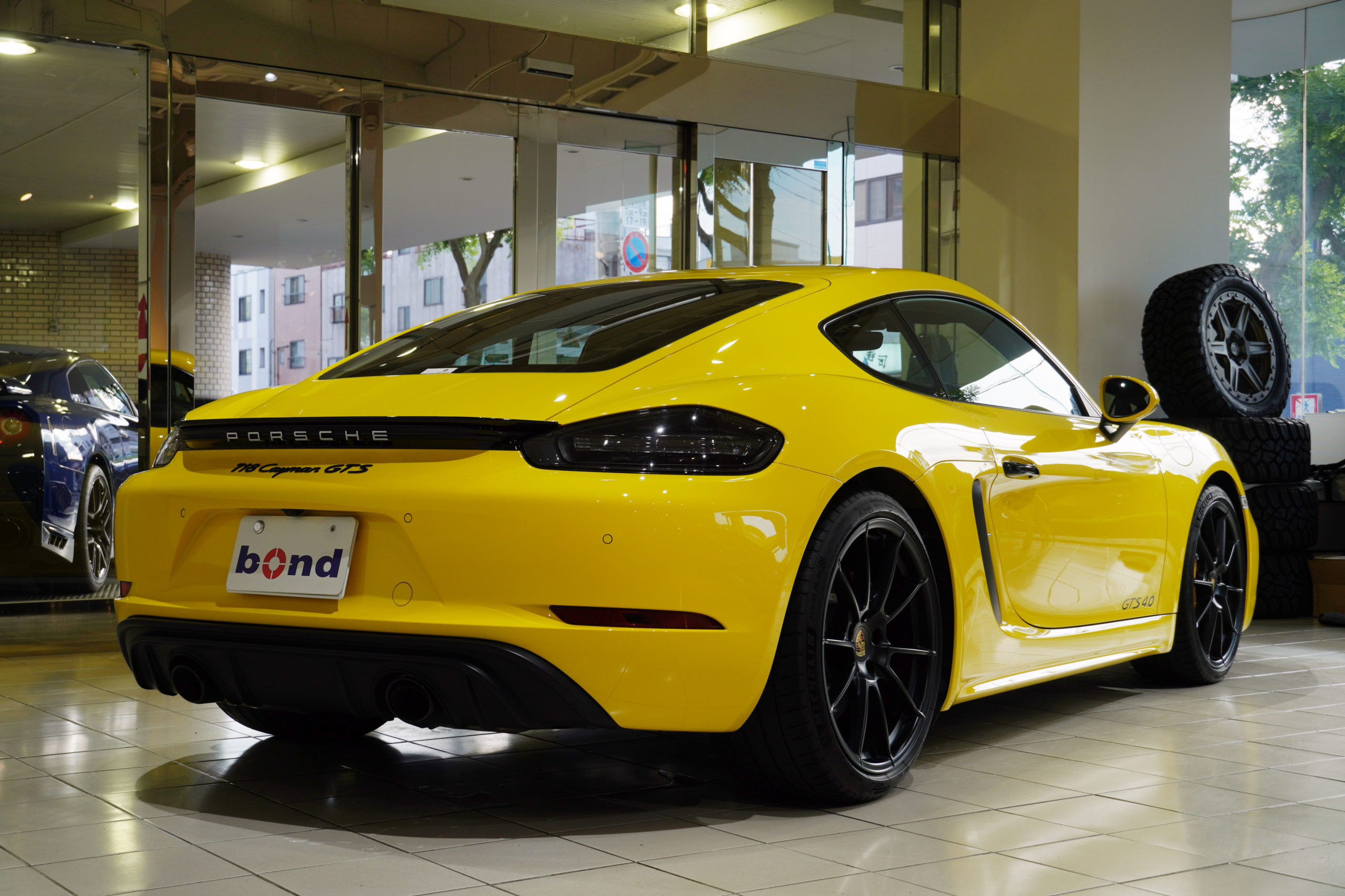 PORSCHE 718 CAYMAN GTS 4.0 ケイマン マニュアル車 カスタム ドレスアップ 輸入車 販売 買取 bond ボンド 東京