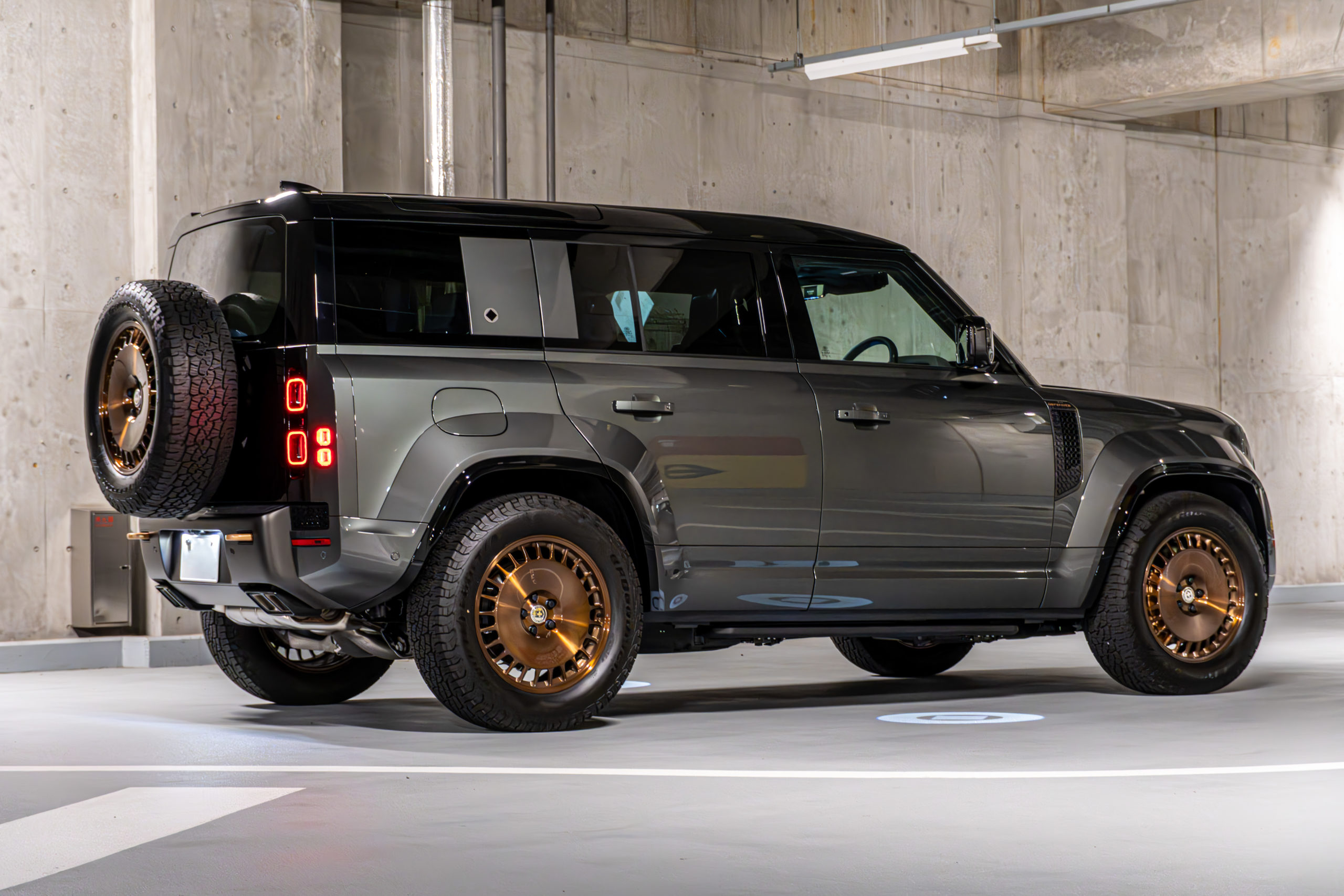 ディフェンダー　オクタ　HRE 935M FIRST EDITON MONOBLOCK FORGED カスタム　DEFENDER