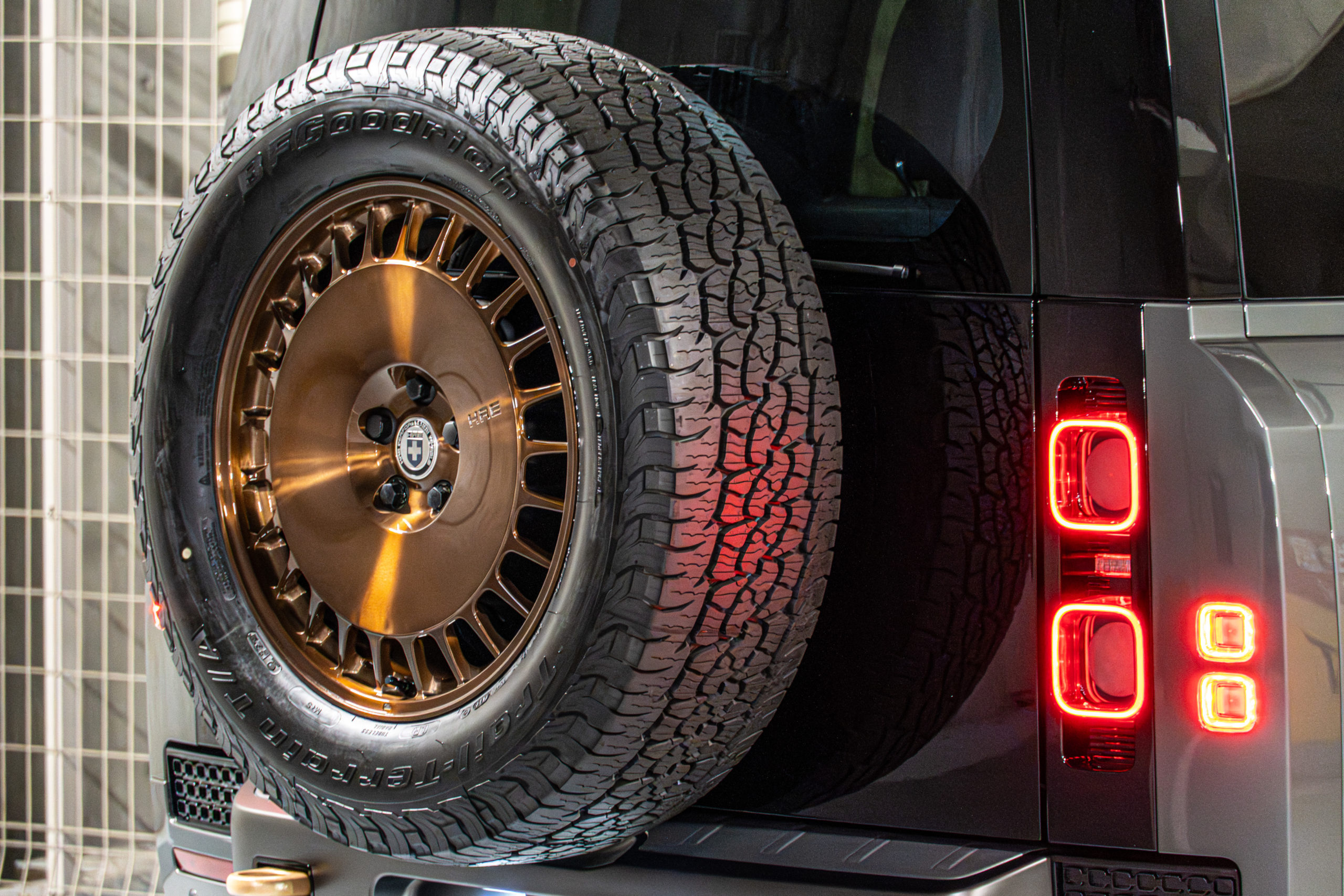 ディフェンダー　オクタ　HRE 935M FIRST EDITON MONOBLOCK FORGED カスタム　DEFENDER　