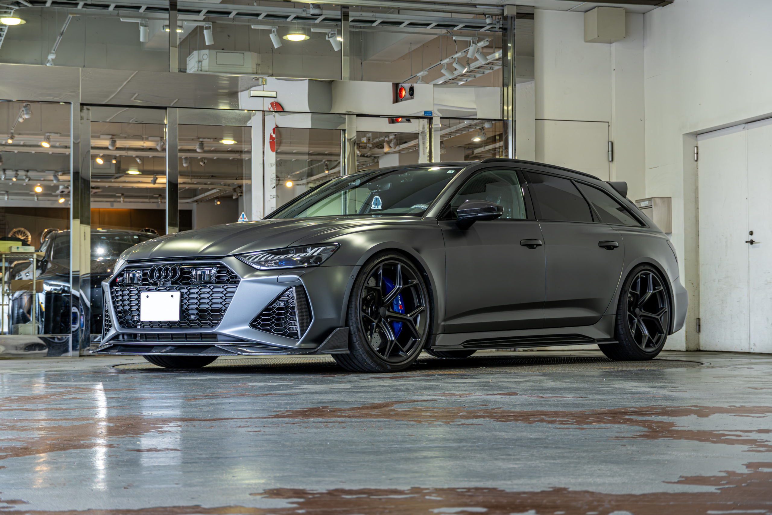 RS6 C8 カスタム カーボンパーツ ローダウン EVENTURI エアクリ KW