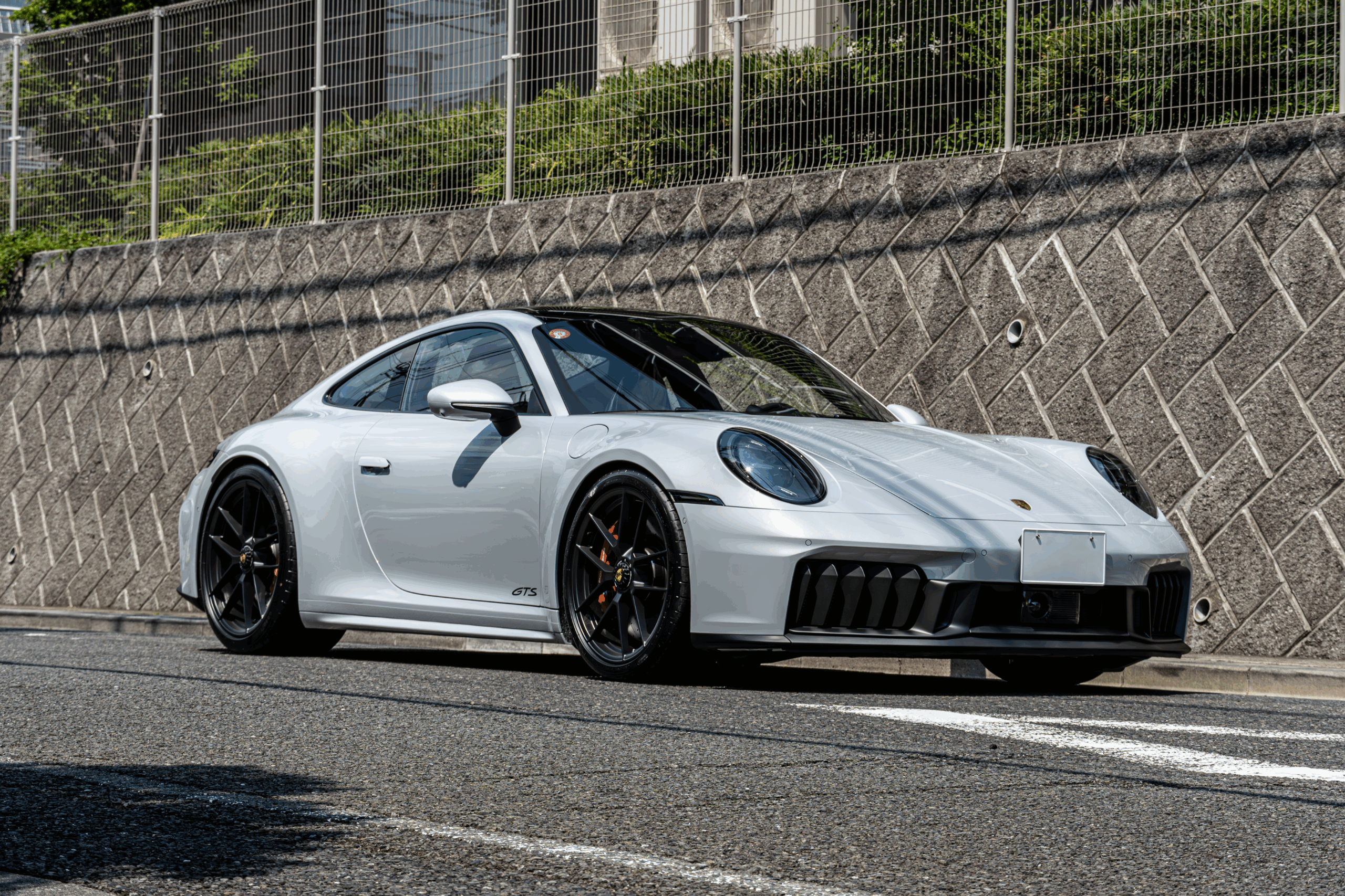 ポルシェ カレラGTS 992.2 ローダウン カスタム KW HAS ASR マフラーバルブコントローラー