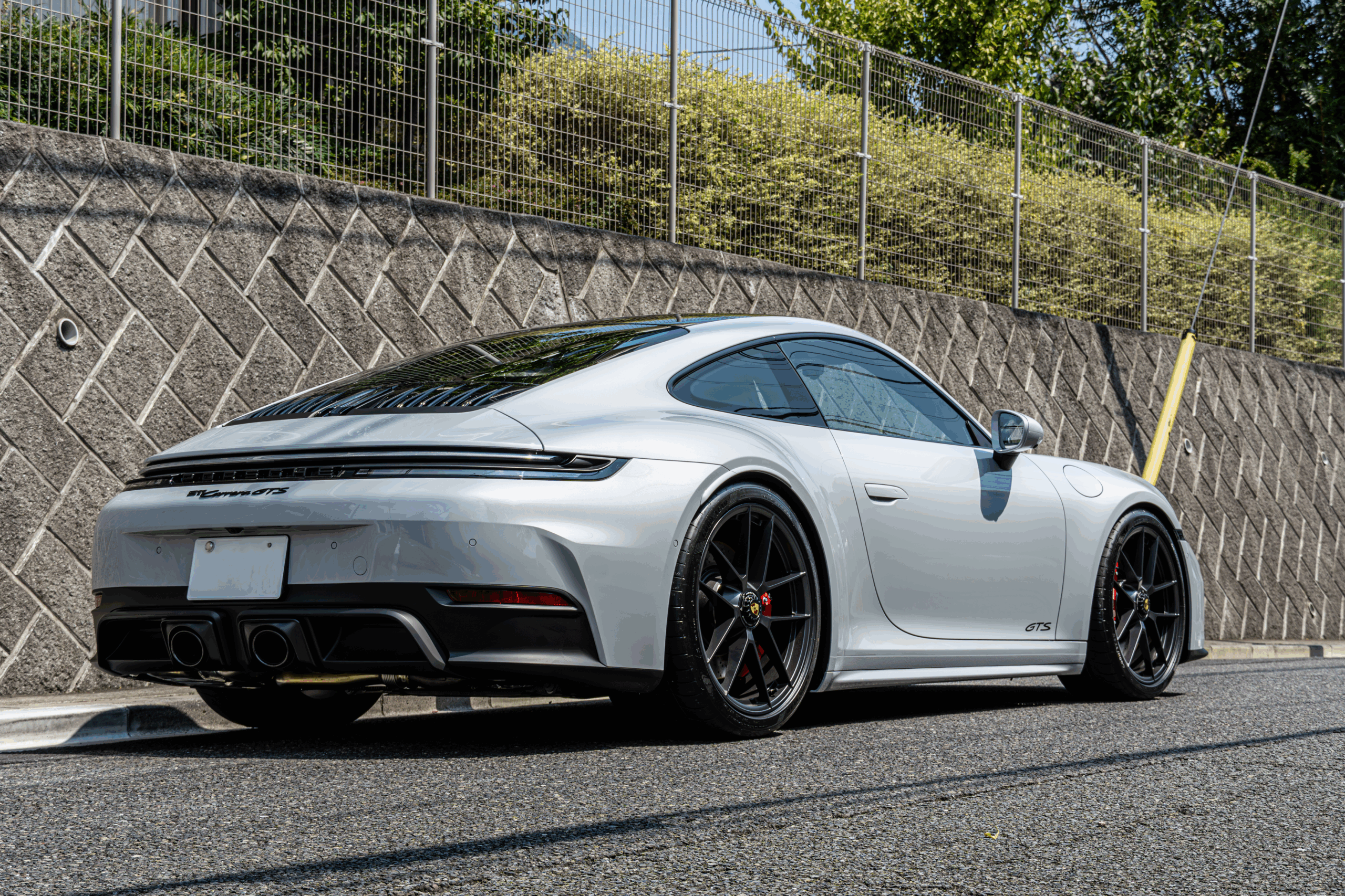 ポルシェ カレラGTS 992.2 ローダウン カスタム KW HAS ASR マフラーバルブコントローラー