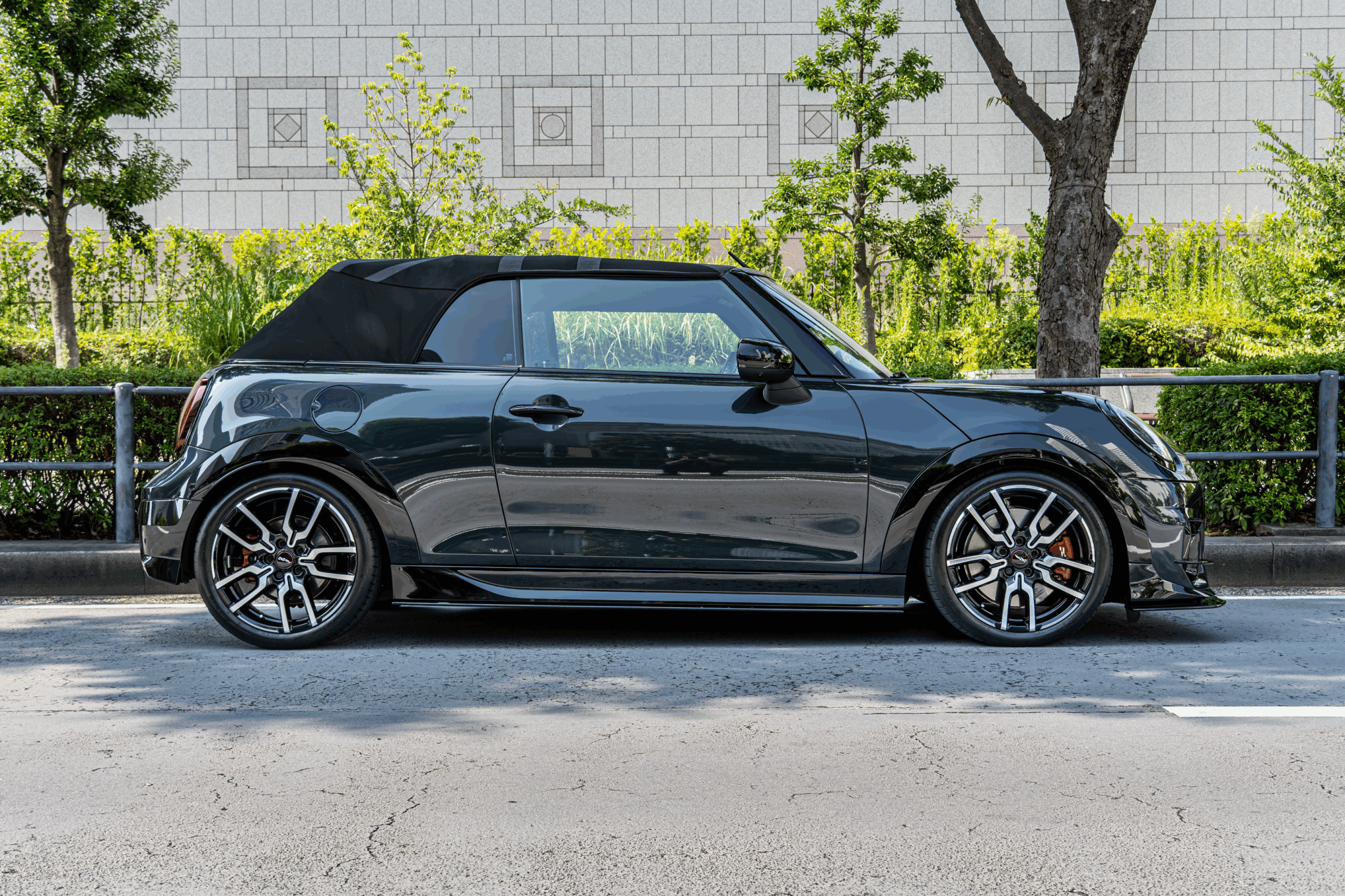 MINI F67 JCW 車高調 ローダウン　ACS エアロパーツ　ブラックアウト