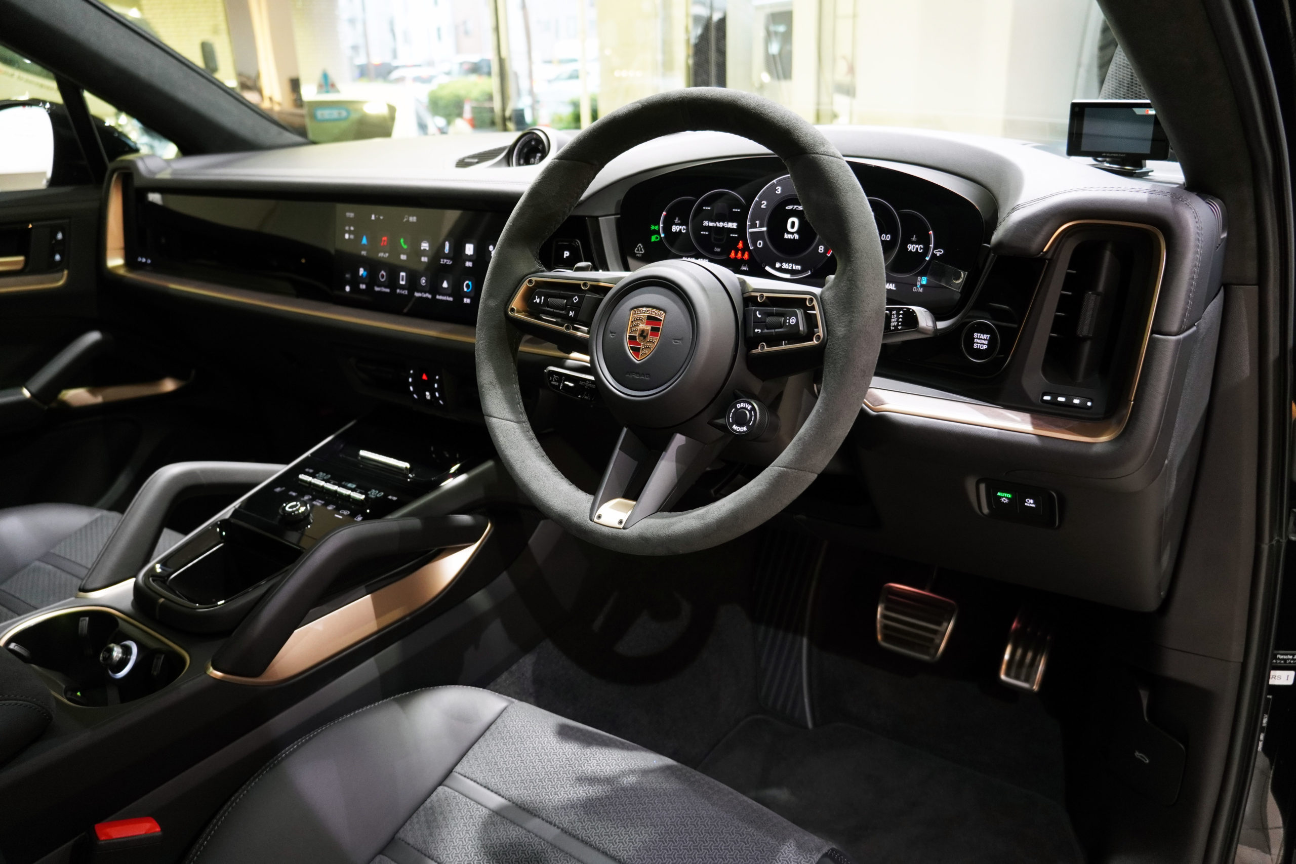 PORSCHE CAYENNE COUPE GTS ポルシェ カイエンクーペ 輸入車 販売 買取 bond ボンド カスタム 東京