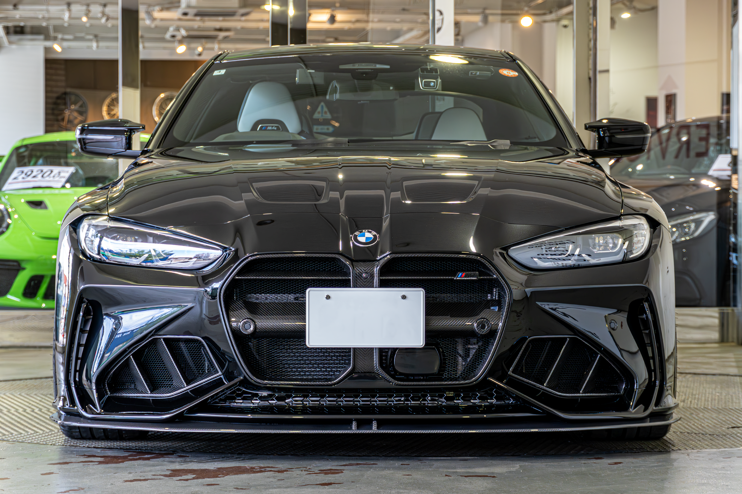 BMW M4 カスタム　ADRO カーボン　ローダウン　KW