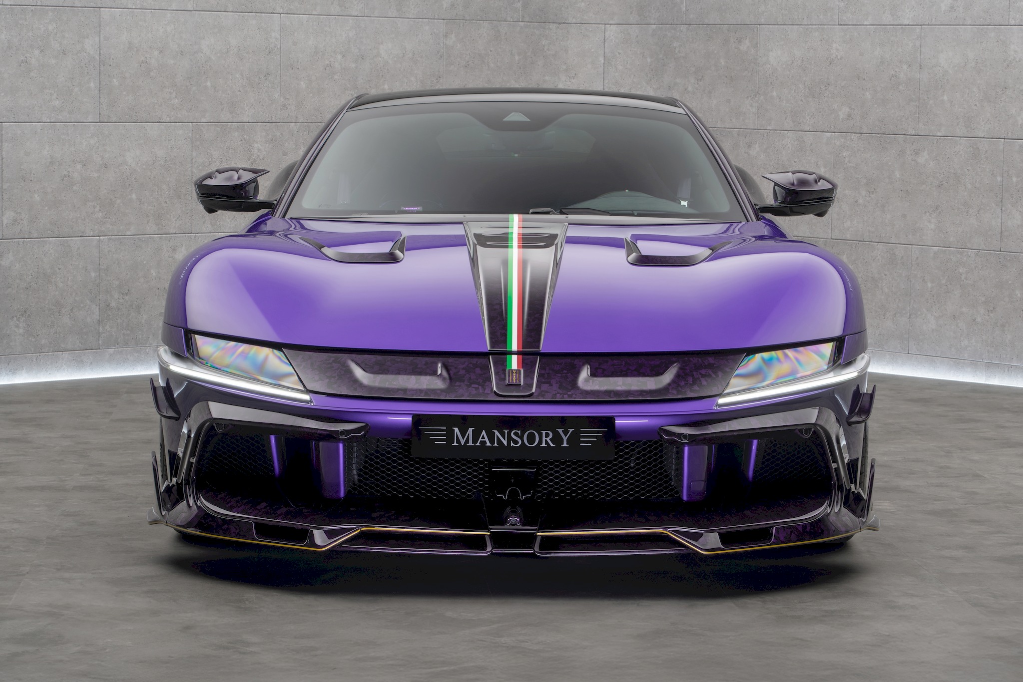 Ferrari　フェラーリ　12　Cilindri　チリンドリ　カスタム　エアロ　マンソリー　MANSORY　カーボン