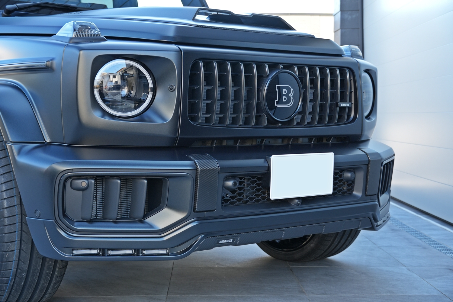 W465　G63　BRABUS　ブラバス　エアロ　リップスポイラー　カスタム　東京